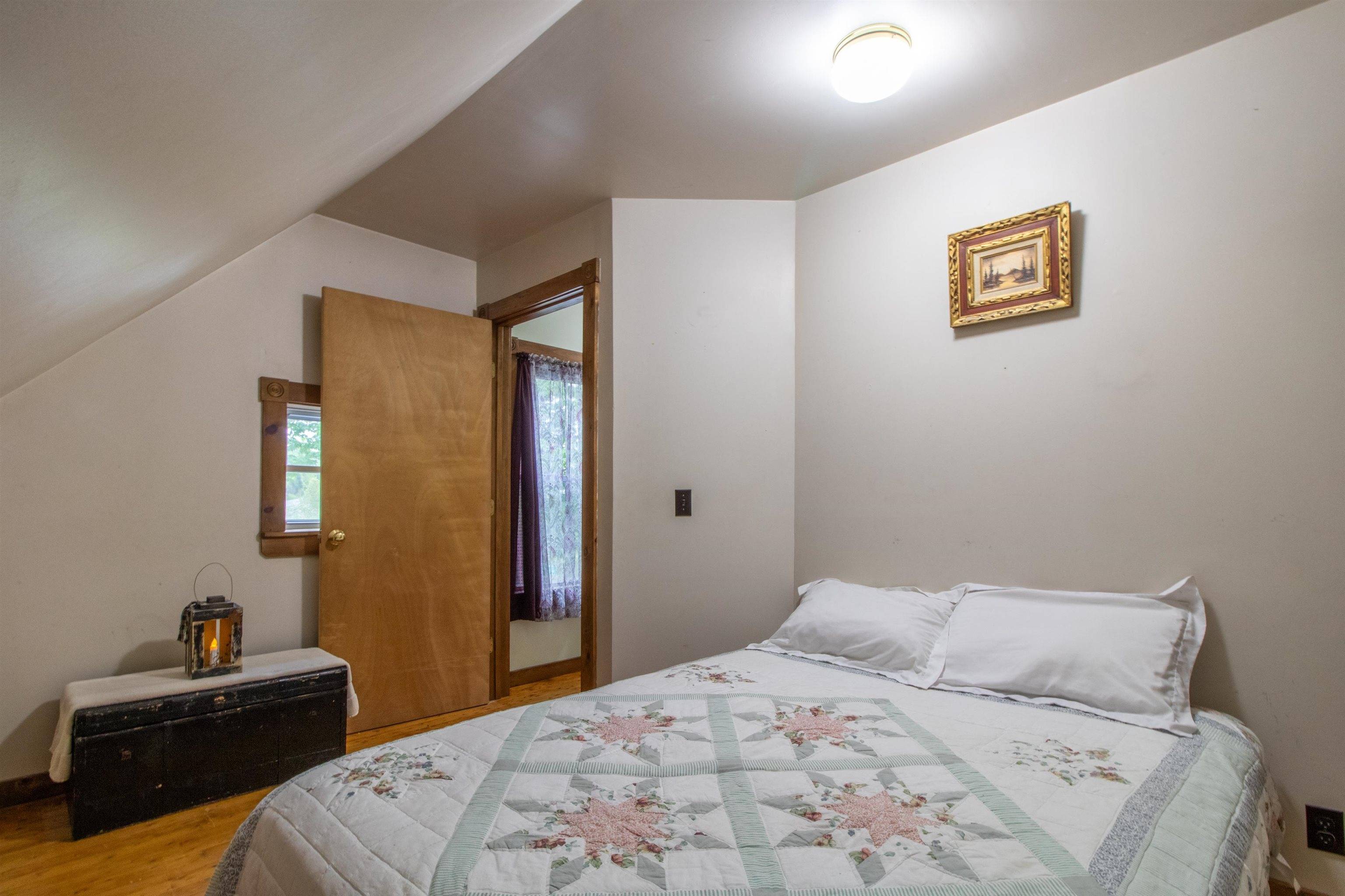 23 Willis RD Charleston, VT 05872