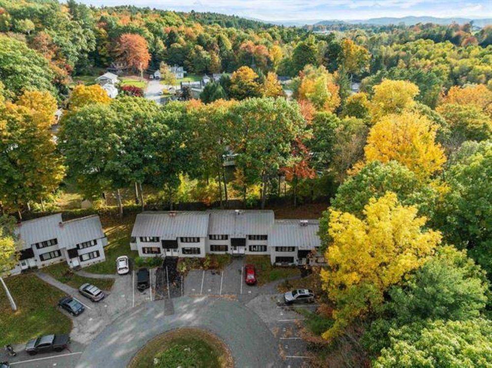 Claremont, NH 03743,16 Oakwood DR #16