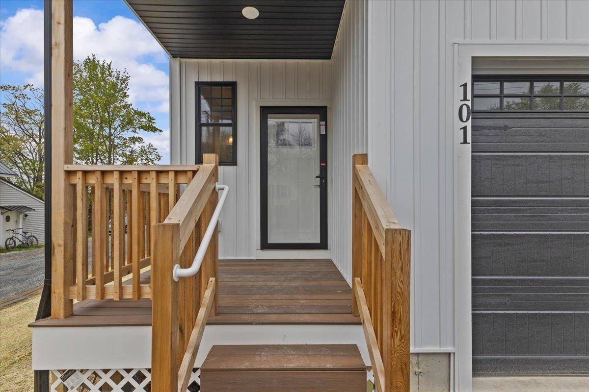St. Albans City, VT 05478,23 Ferris ST #101