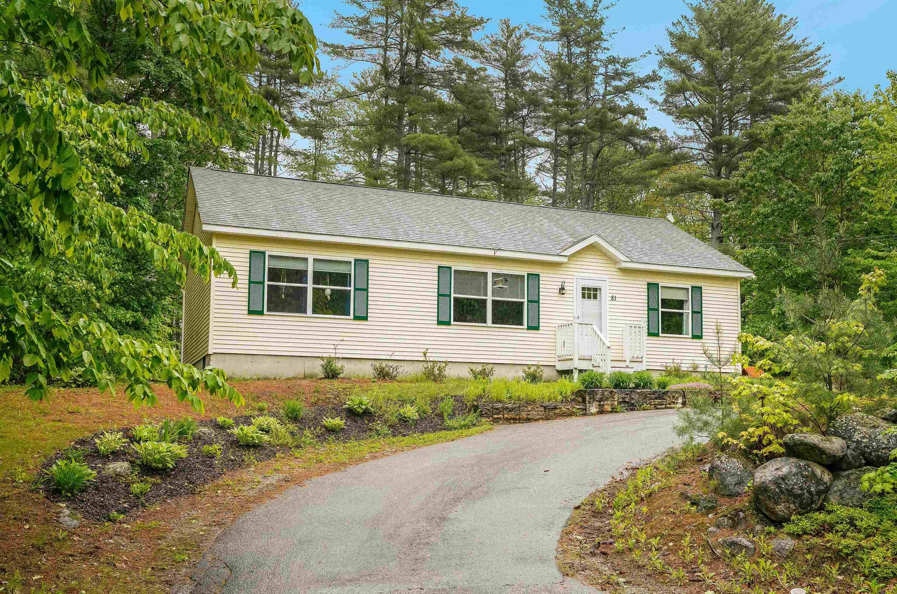 Hillsborough, NH 03244,81 Center RD