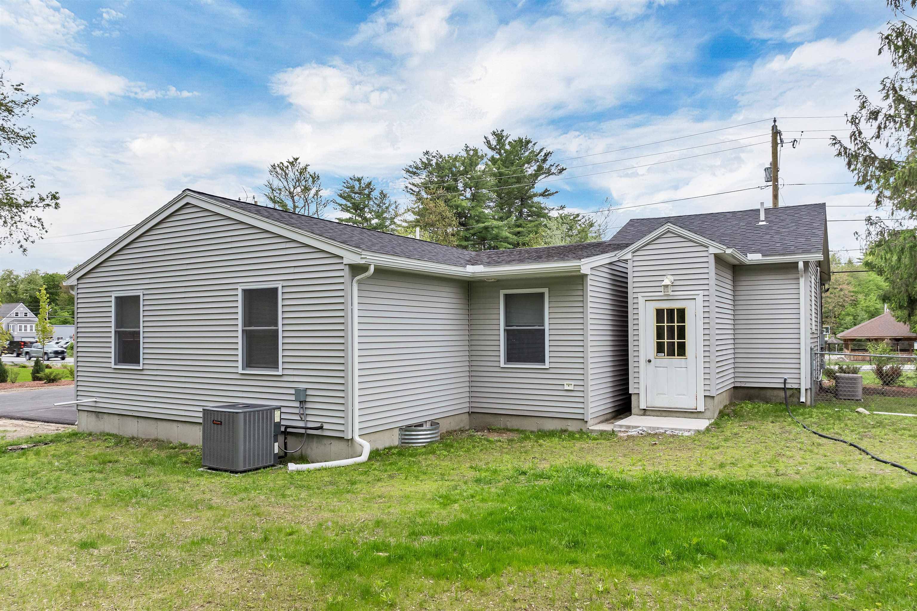 Londonderry, NH 03053,213 Rockingham RD