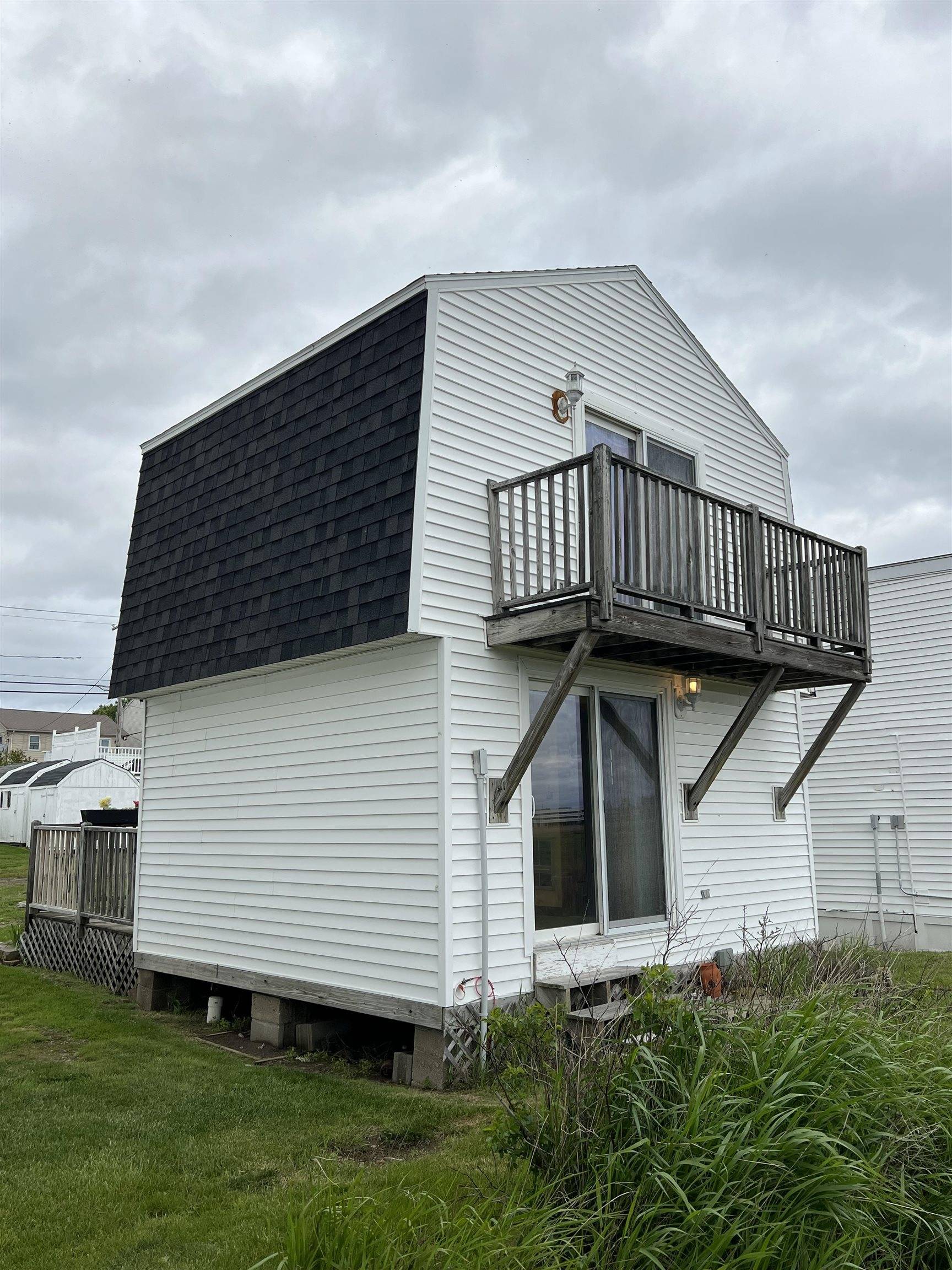 Hampton, NH 03842,515 Winnacunnet RD #4