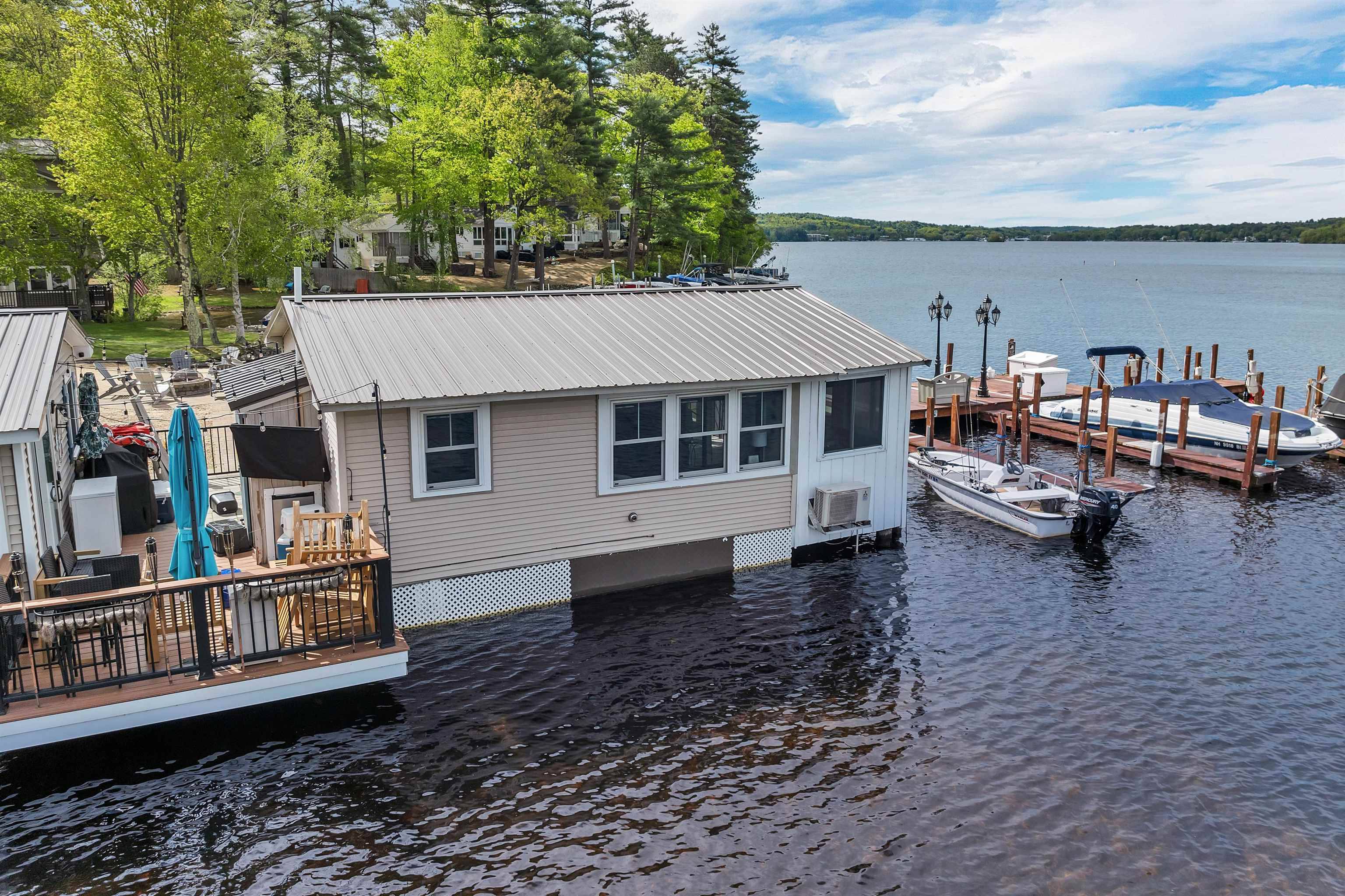 Laconia, NH 03246,556 Weirs BLVD #4