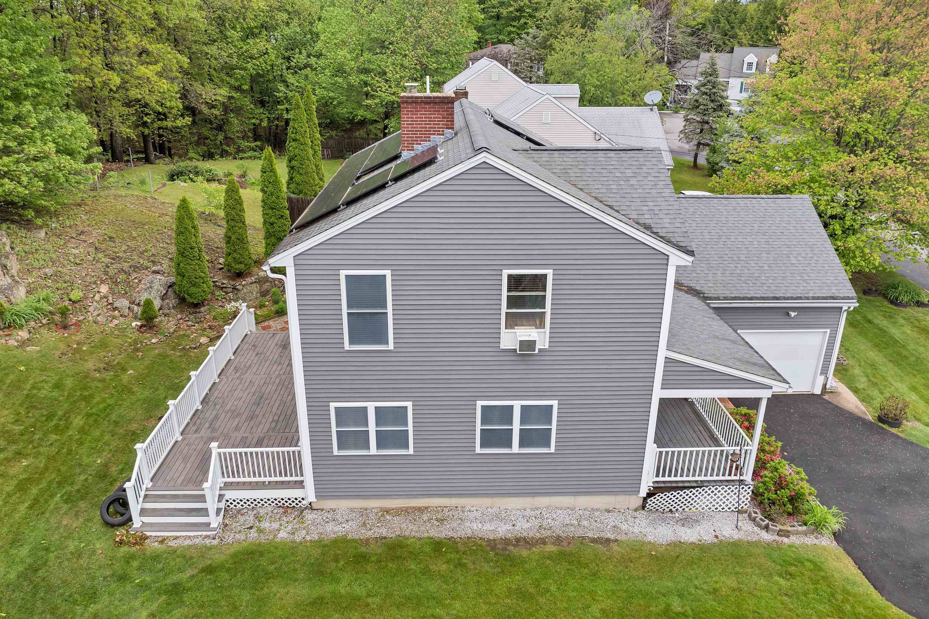 Manchester, NH 03109,292 Pinebrook PL