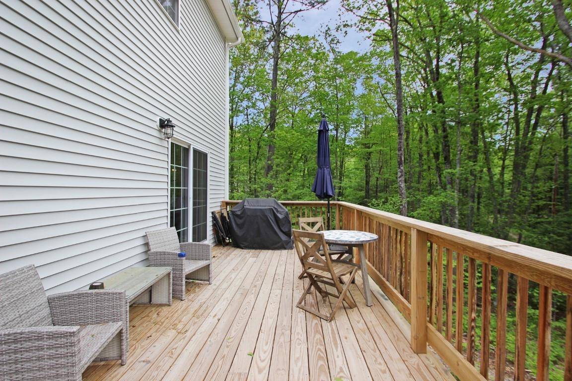 Raymond, NH 03077,5 Mooers RD