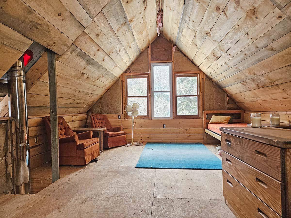 1953 Lapland RD Waterville, VT 05492
