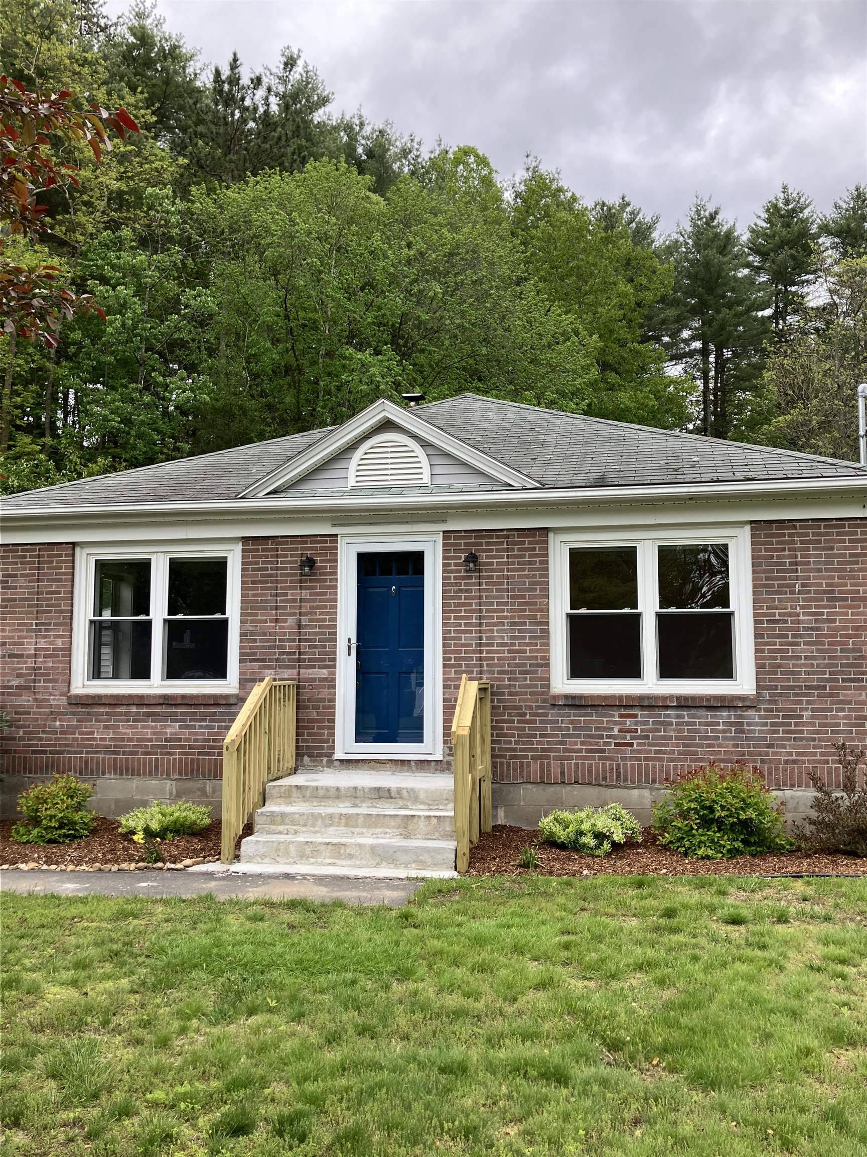 Dover, NH 03820,16 Morin ST