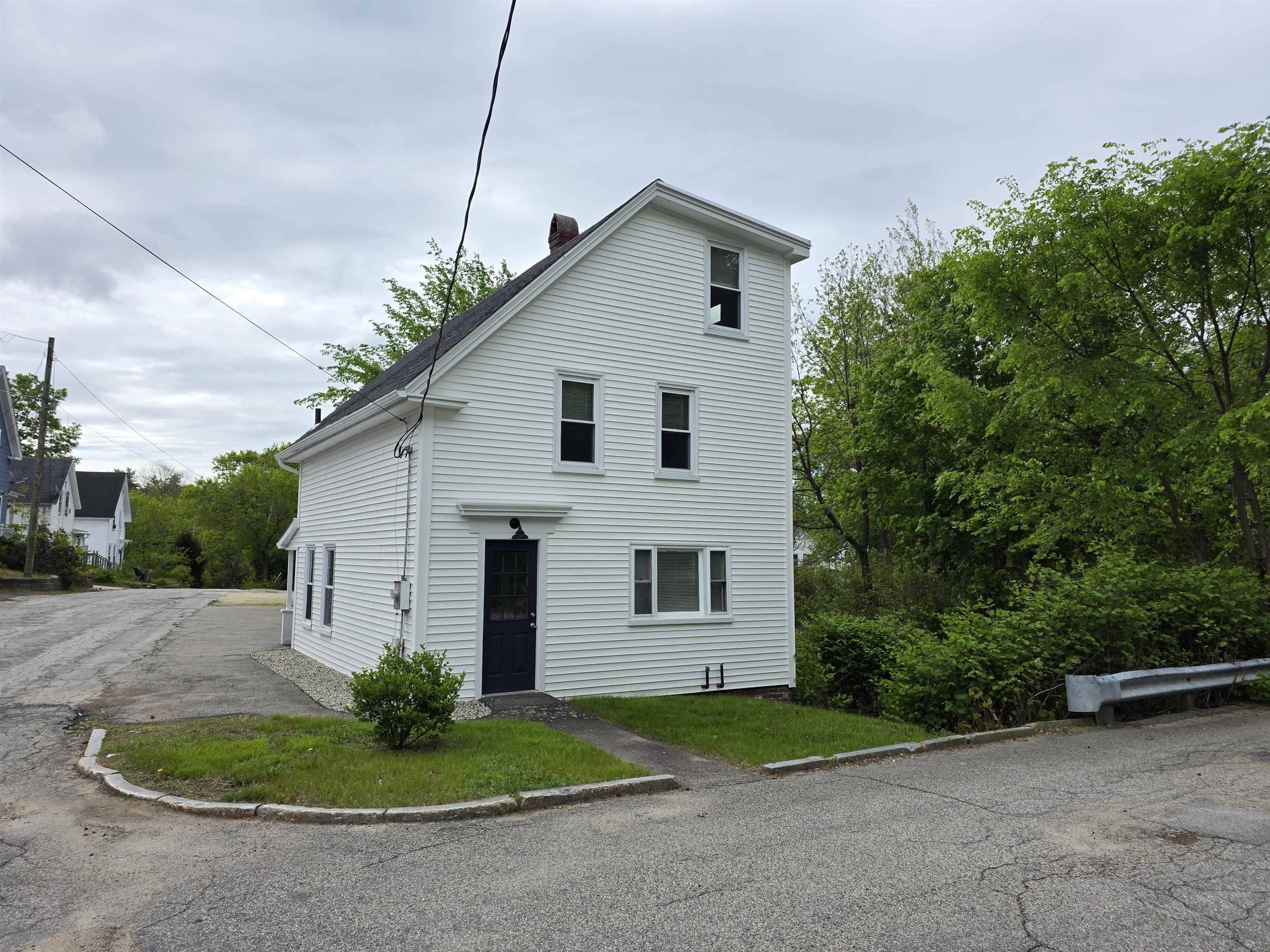 Farmington, NH 03835,11 Bunker ST