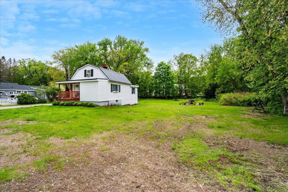 Laconia, NH 03246,19 Overland ST