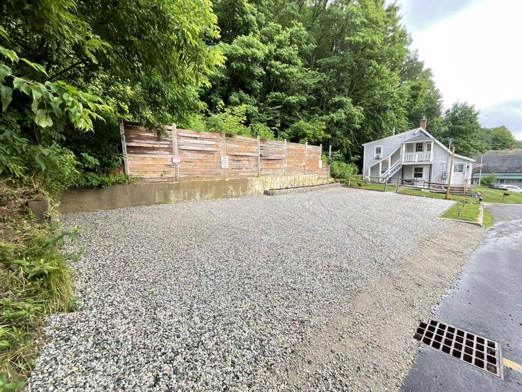 Hooksett, NH 03106,9 Granite ST