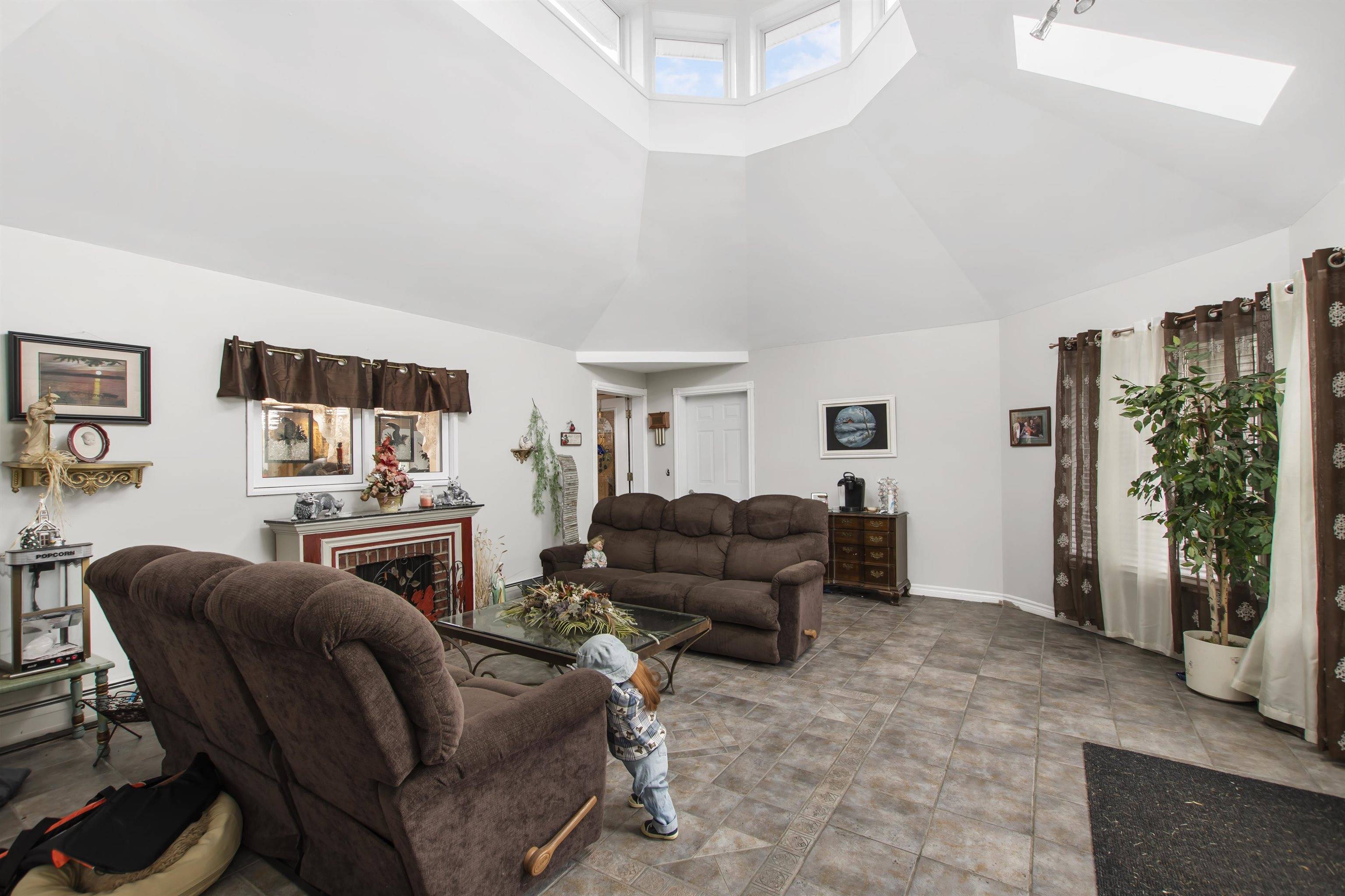 128 Fuller DR Canaan, VT 05903