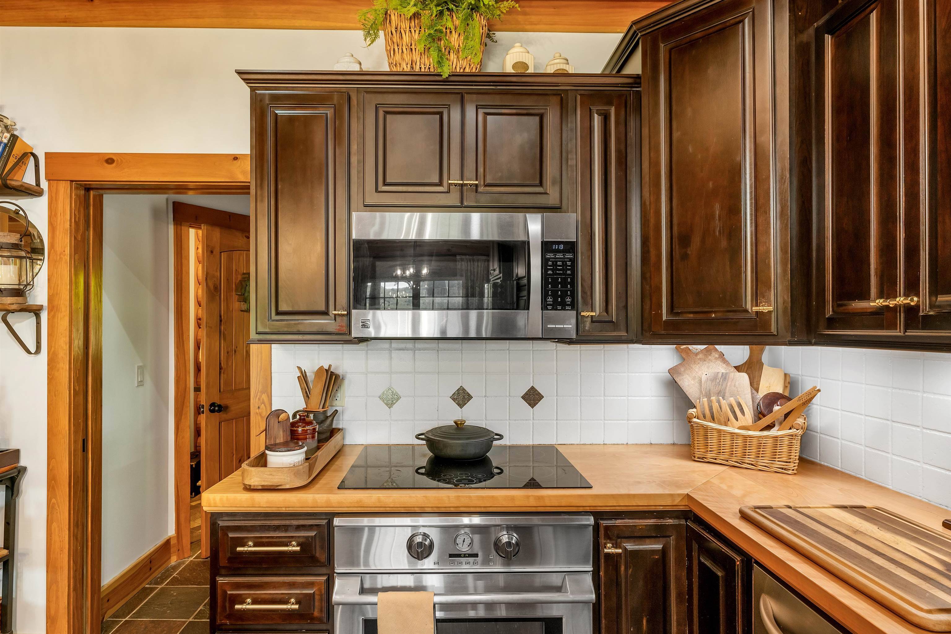 Gilford, NH 03249,1022 Cherry Valley RD