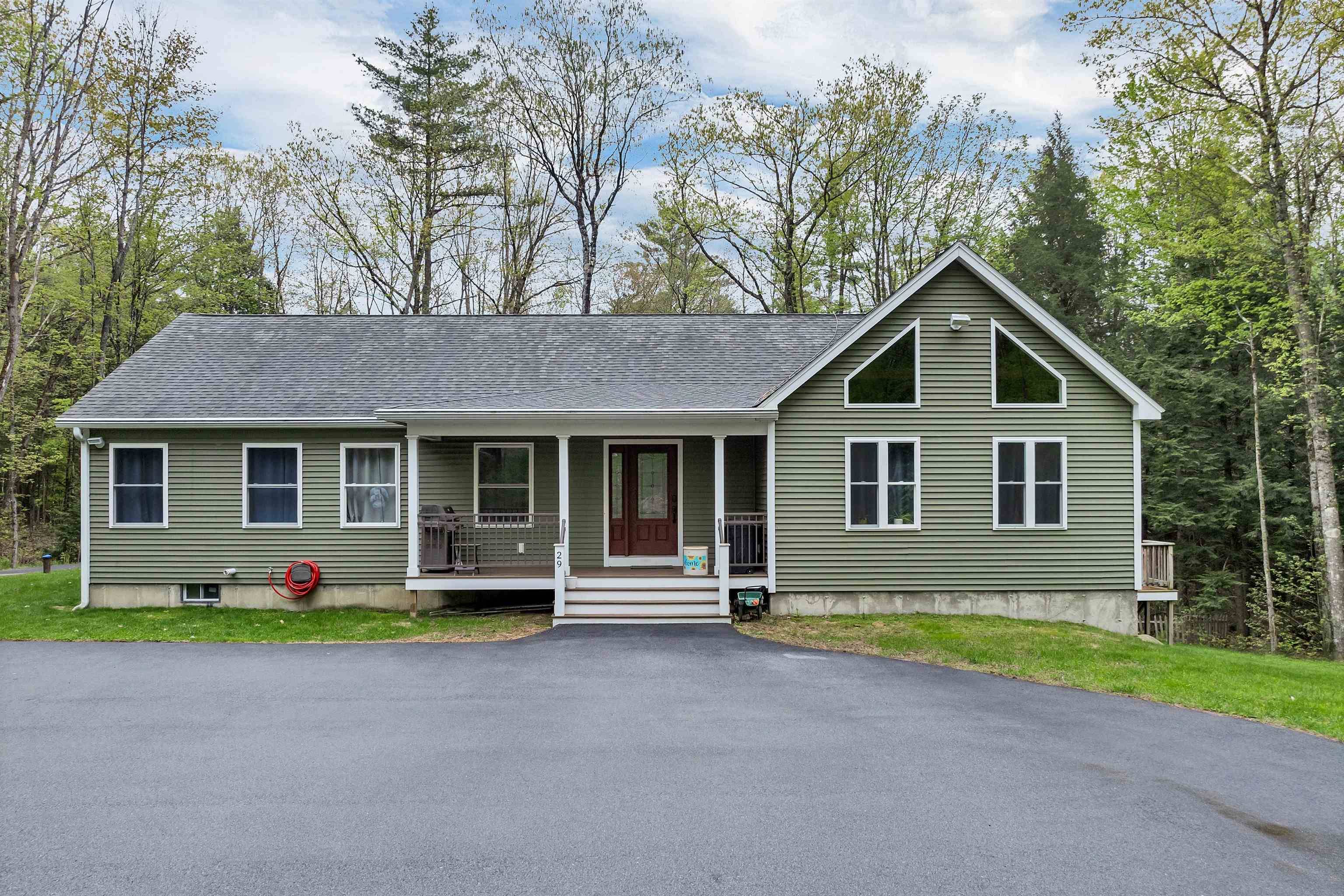 Plymouth, NH 03264,29 Reservoir Heights RD