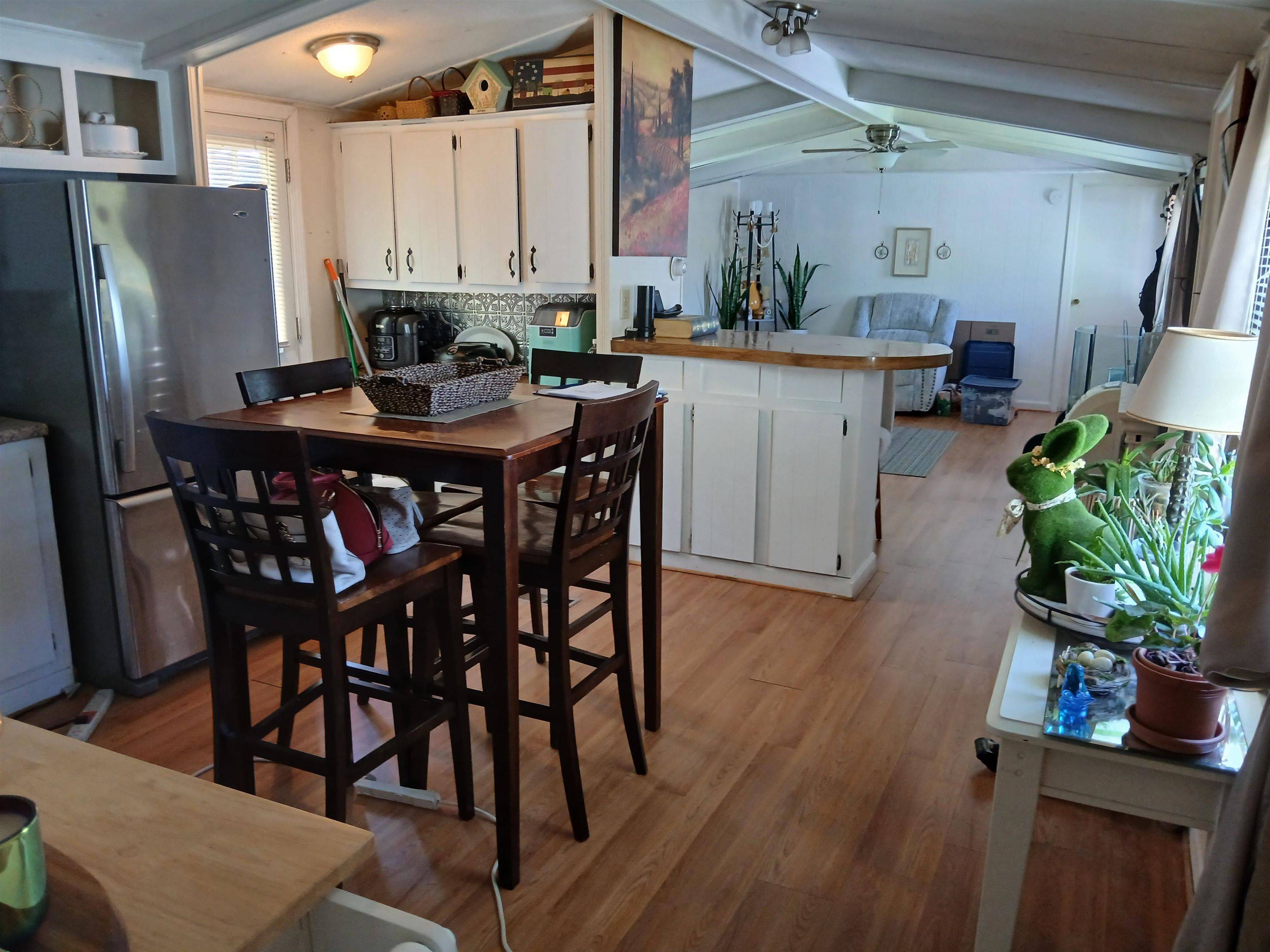 Enfield, NH 03748,21 Daniels DR