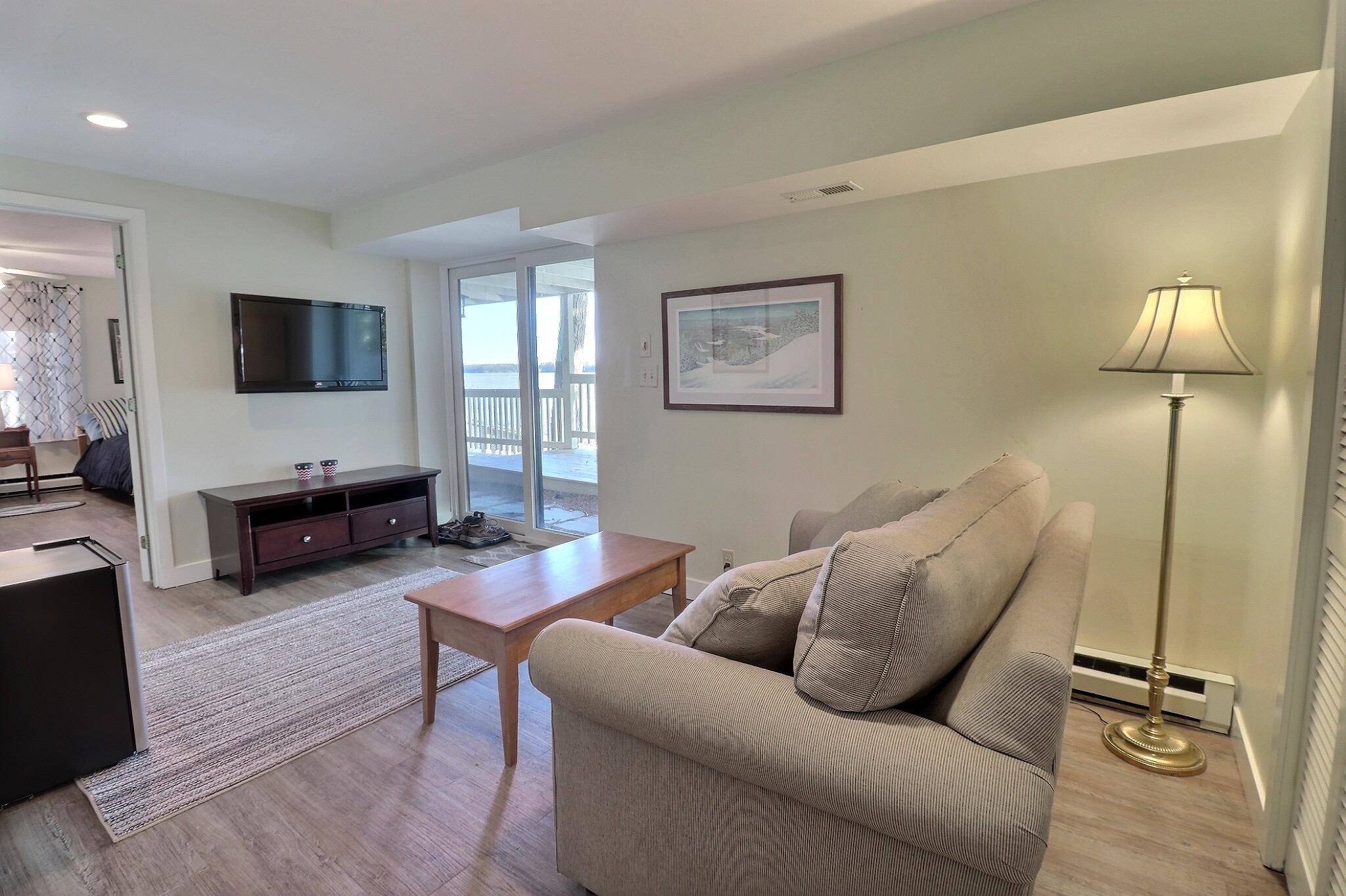 17 Lakewood Manor PL Newbury, NH 03255
