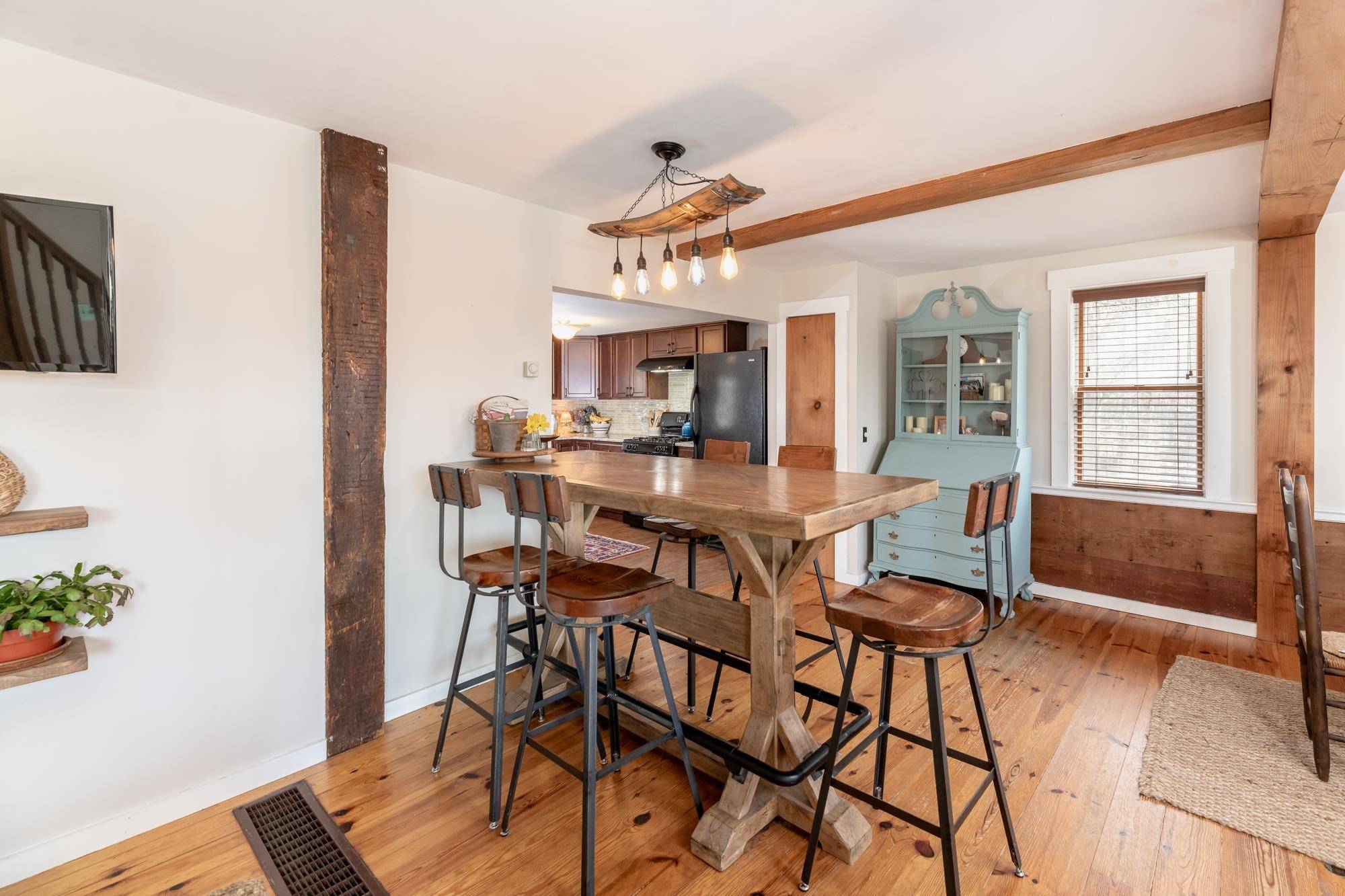 12 N Sandwich RD Sandwich, NH 03227