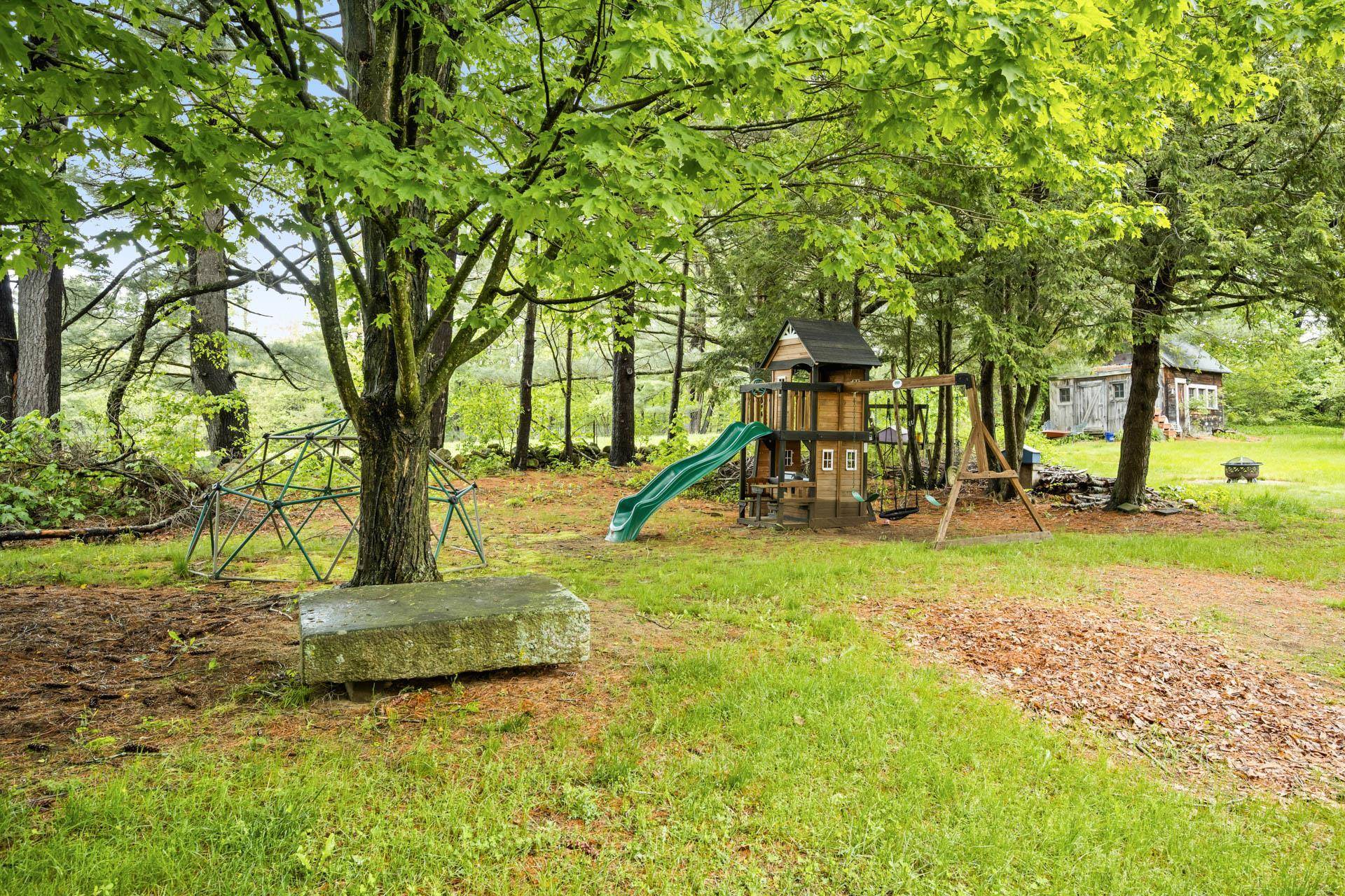 550 Buck ST Pembroke, NH 03275