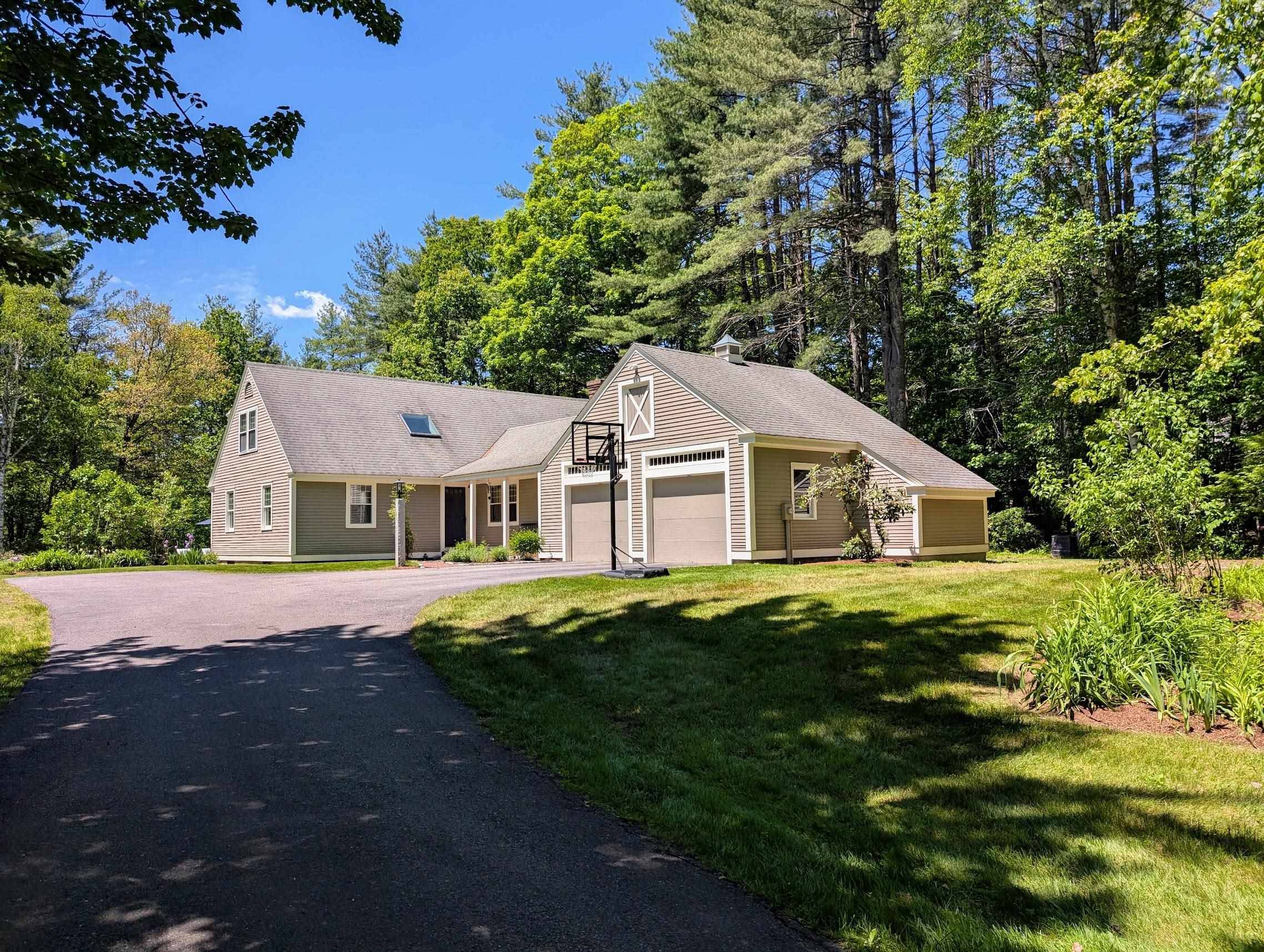 Hopkinton, NH 03229,116 Hutchins Hill RD