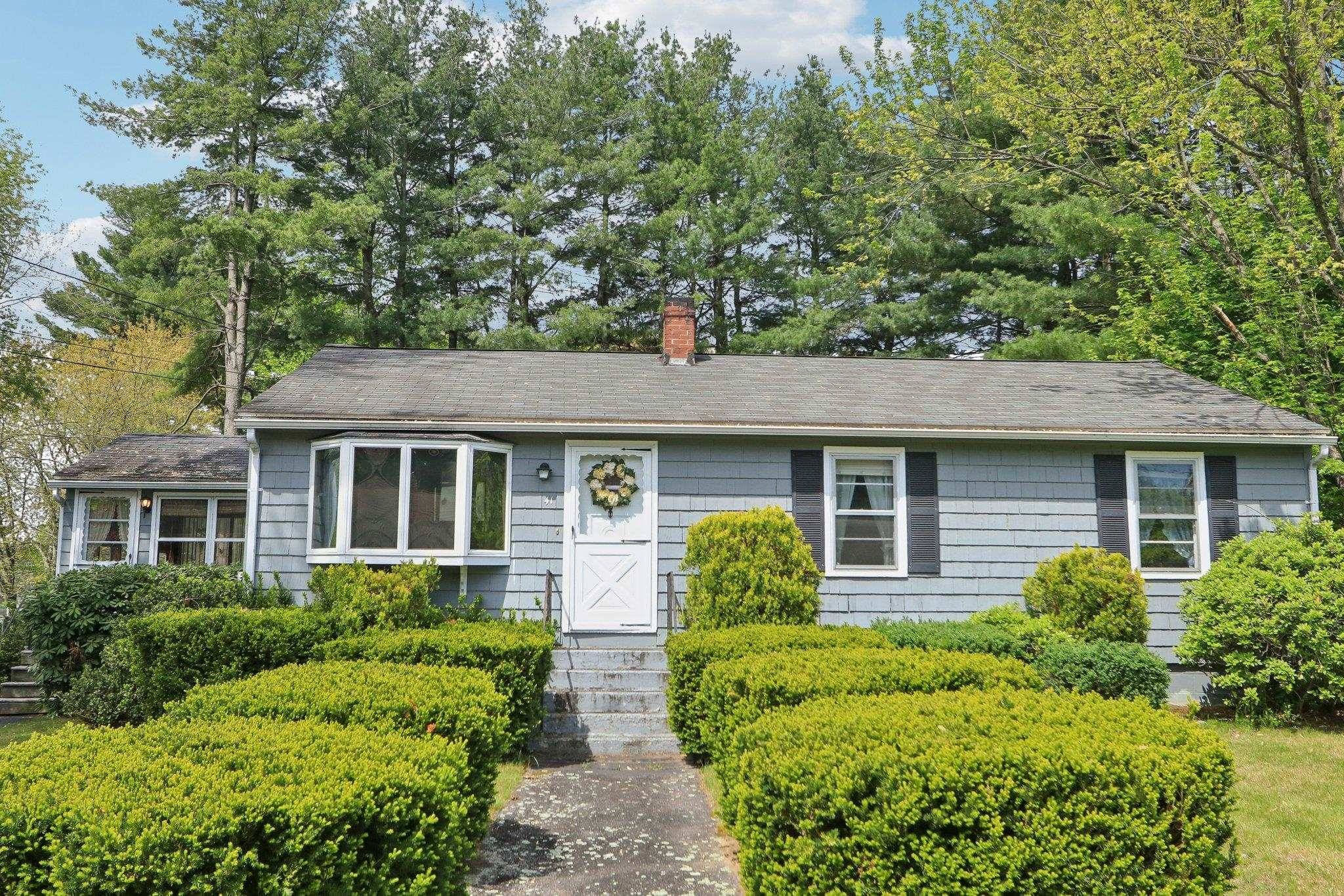 Salem, NH 03079,41 Maclarnon RD