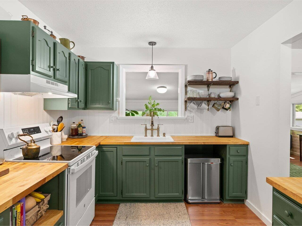 58 Greenbriar DR Essex, VT 05452
