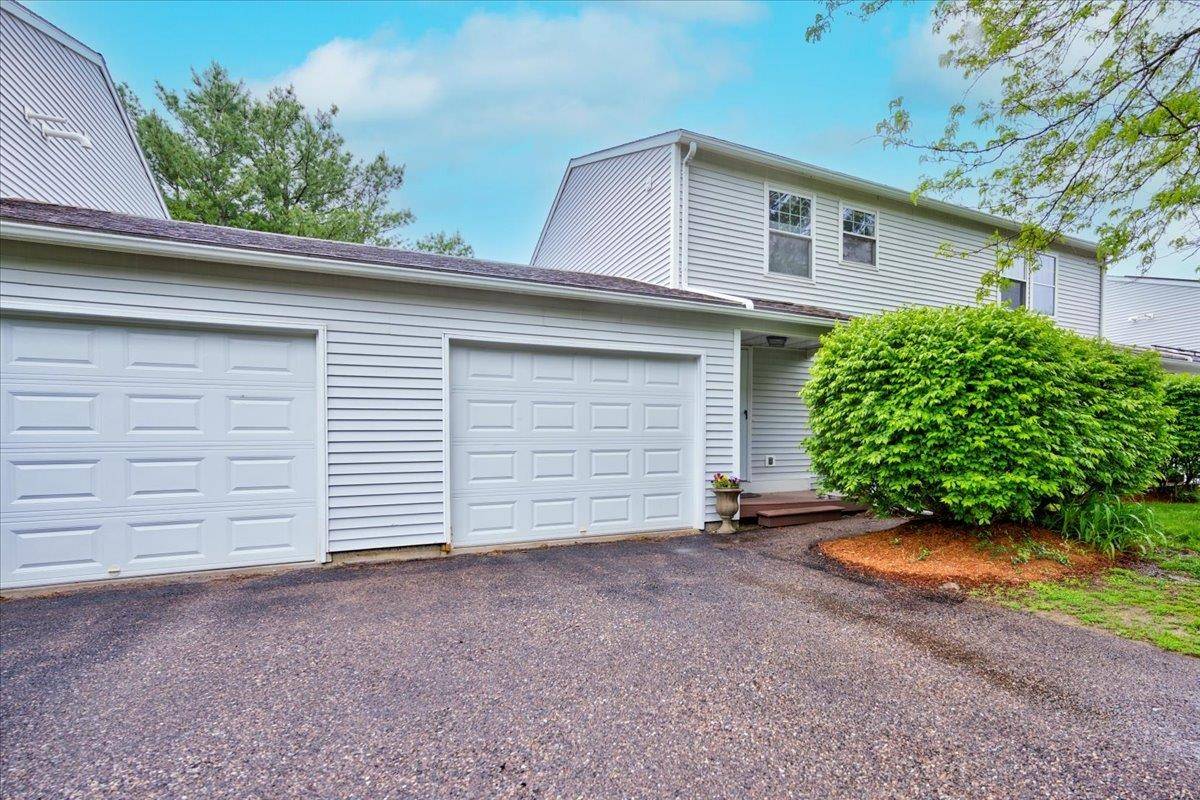 Colchester, VT 05446,91 Hollow Creek DR #3