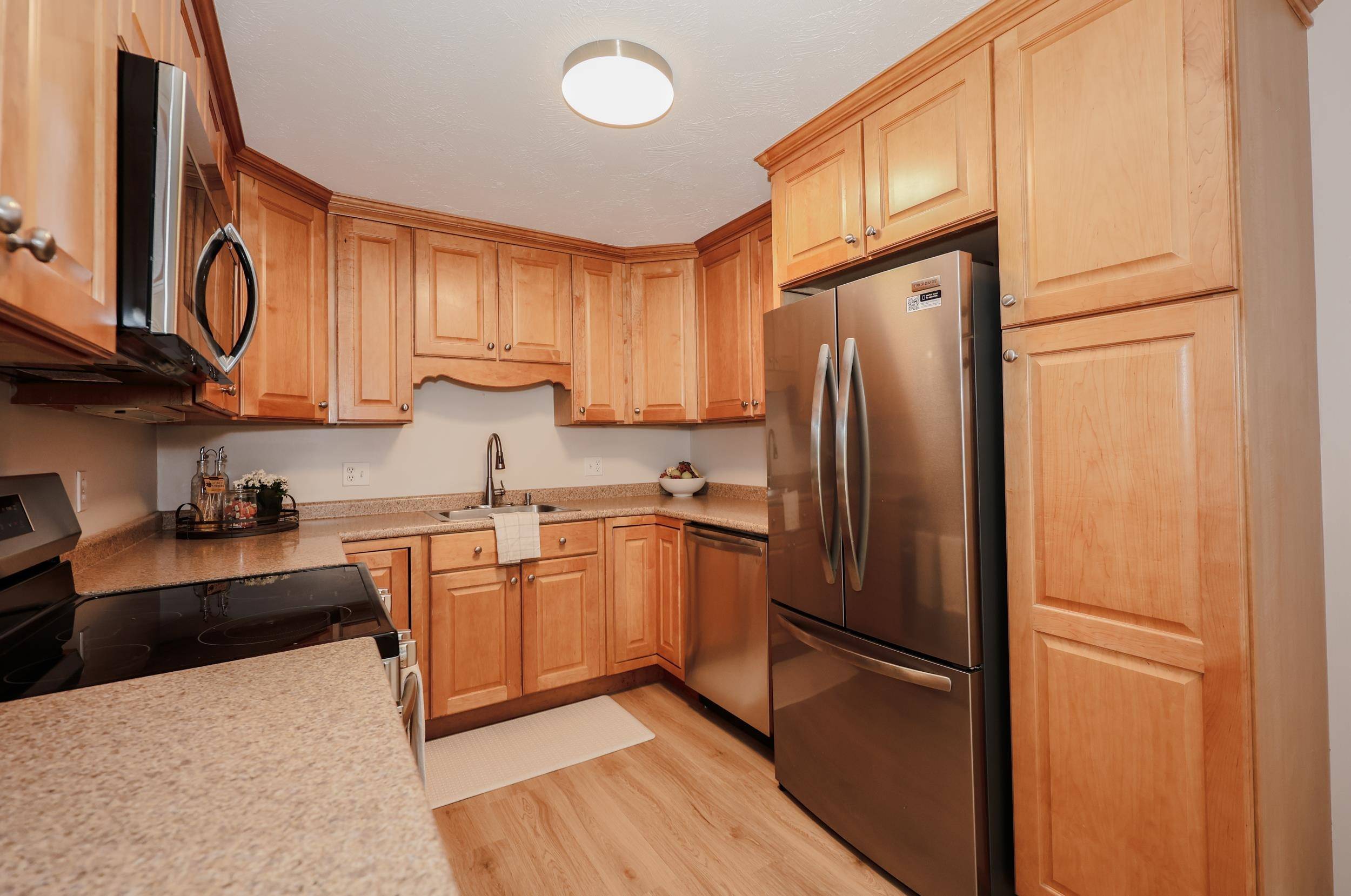 Nashua, NH 03063,307 Amherst ST #Unit-25, U-125