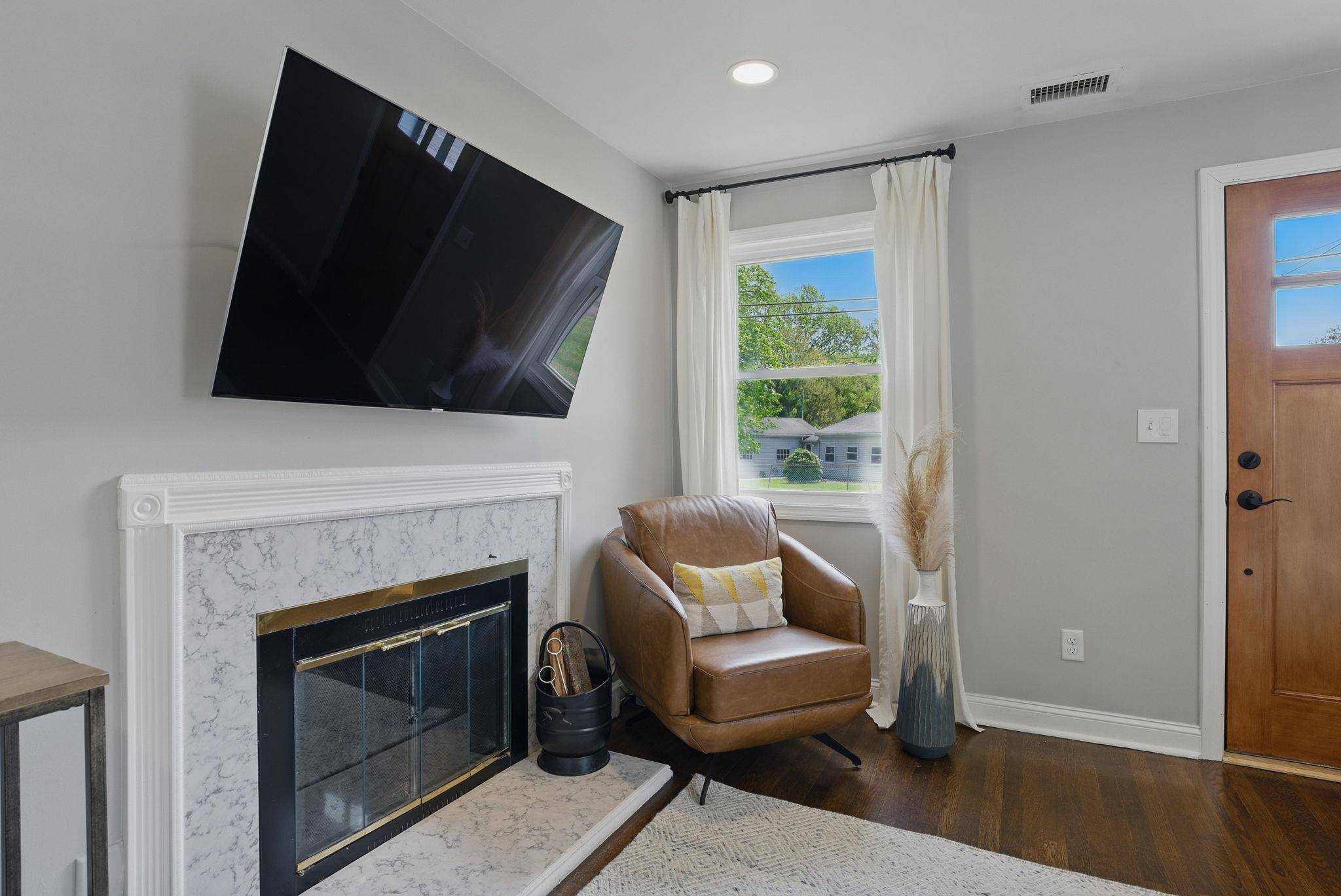 13 Kingston ST North Reading, MA 01864