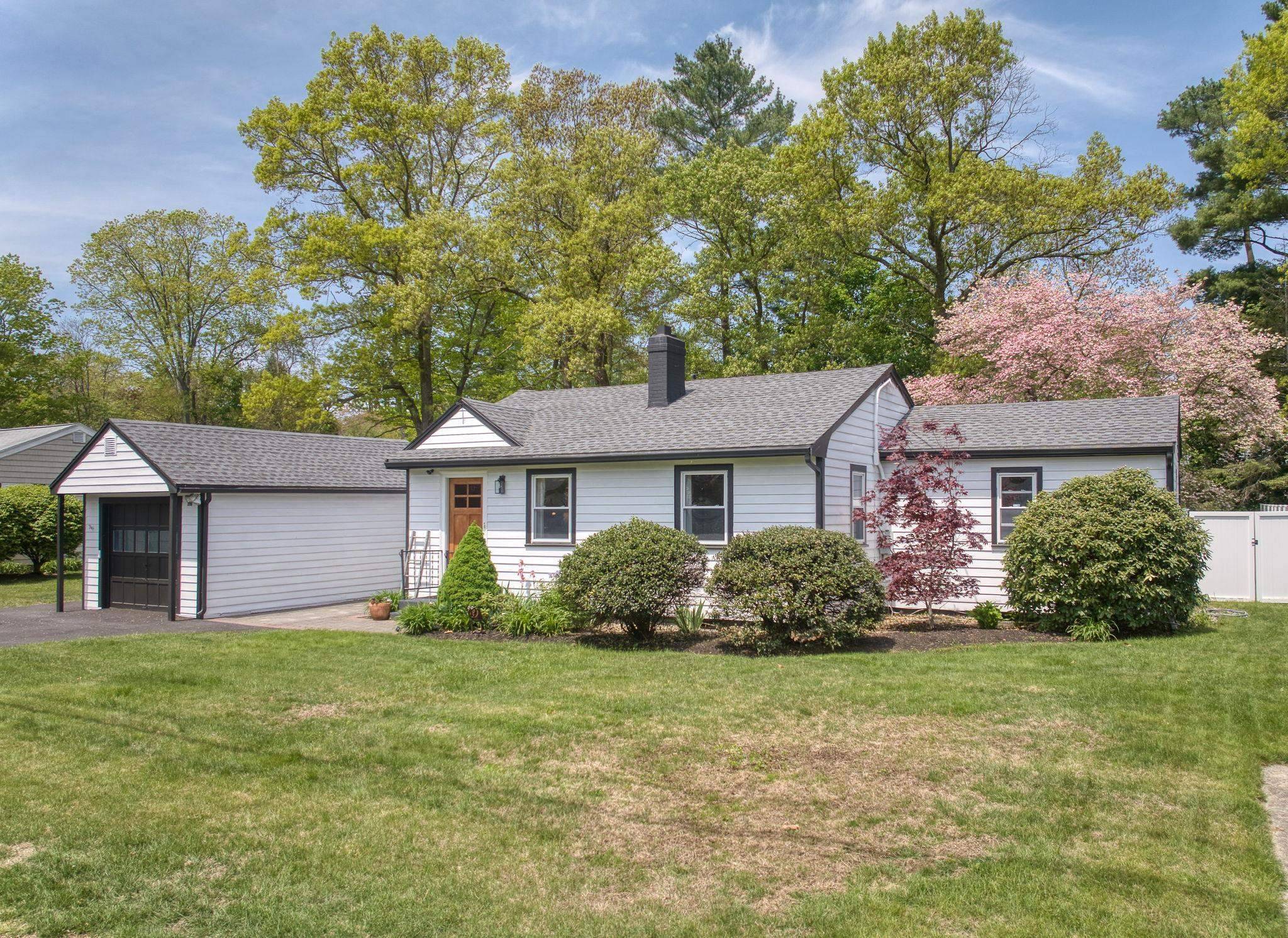 North Reading, MA 01864,13 Kingston ST