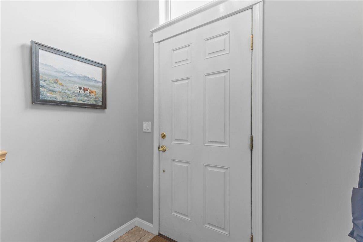 South Burlington, VT 05403,47 Finch CT