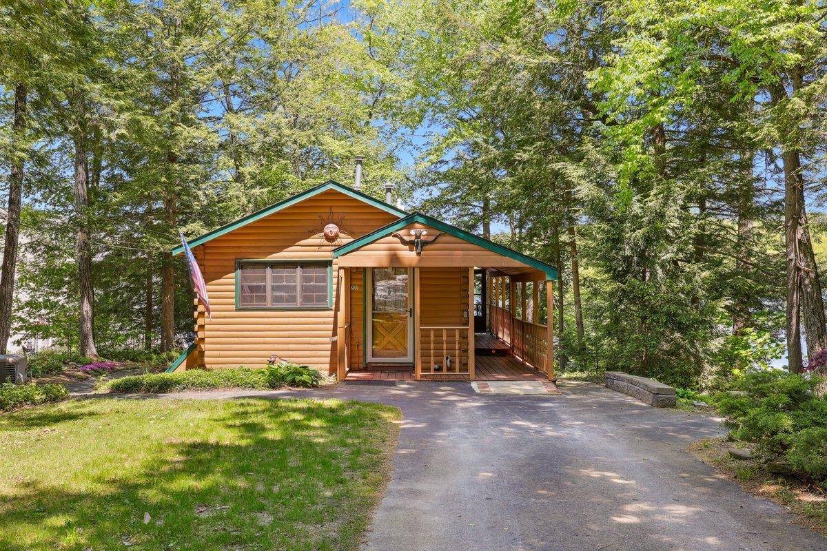 Northwood, NH 03261,207 Long Pond RD