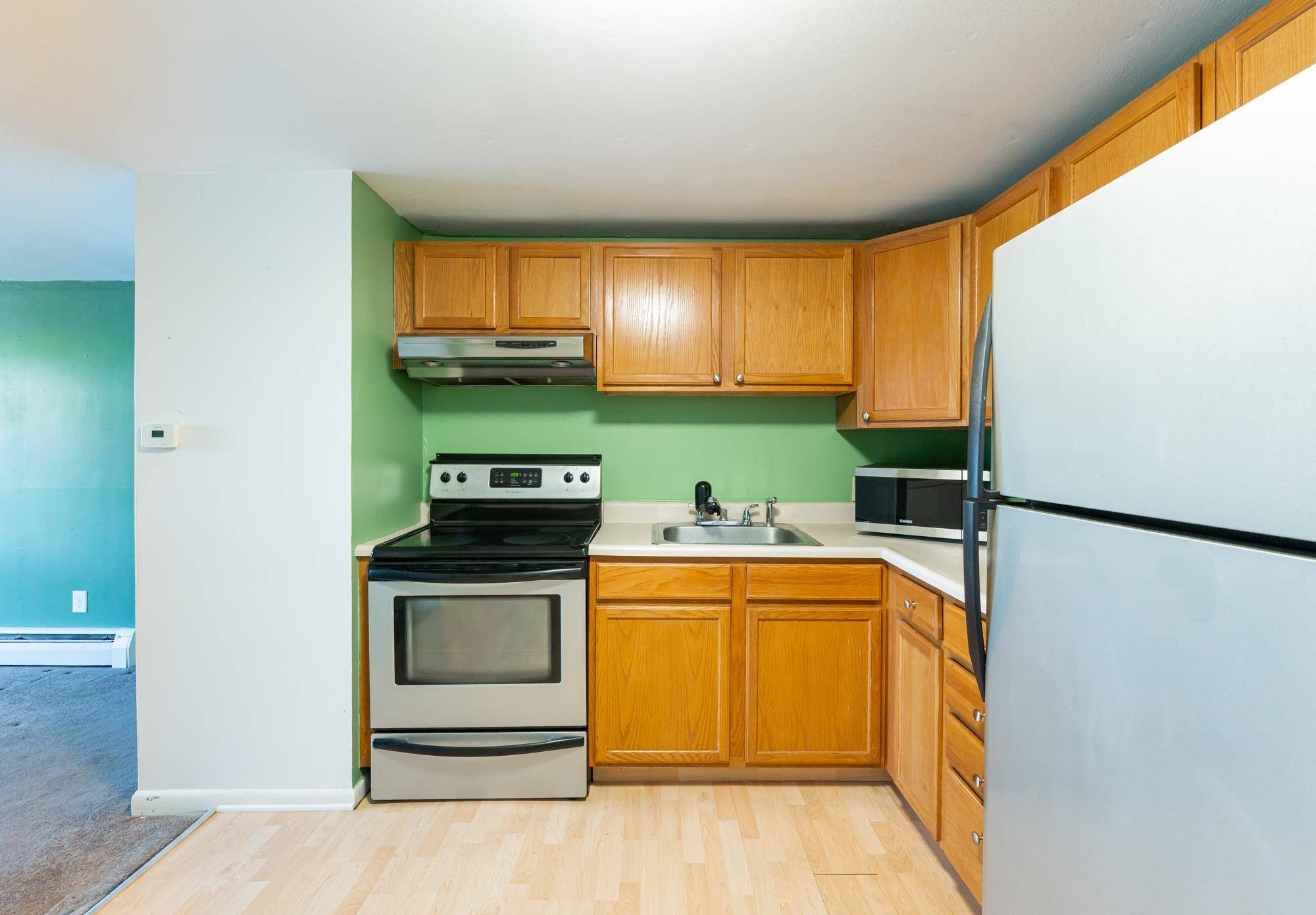 Derry, NH 03038,101 E Broadway RD #1