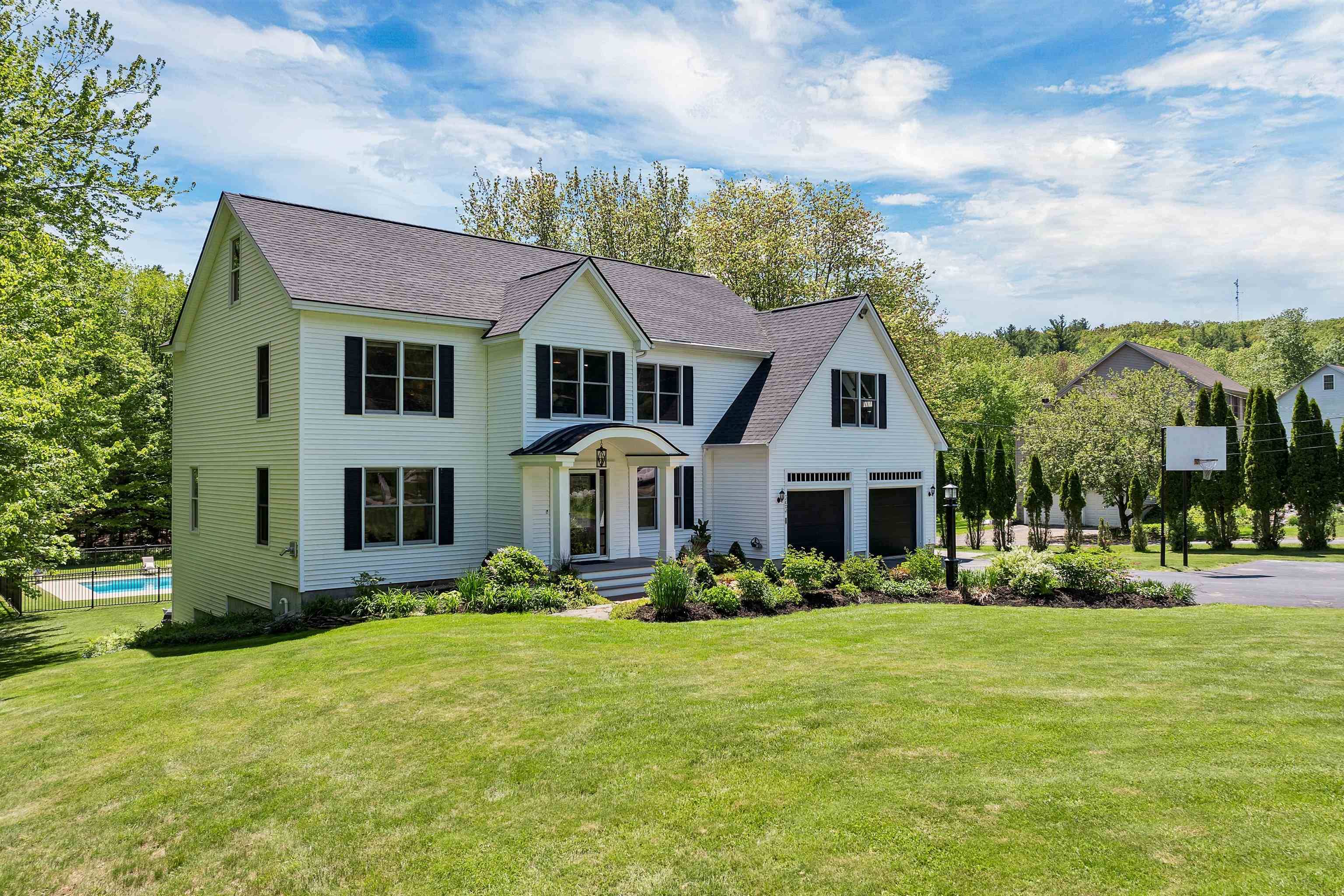 Dover, NH 03820,252 Long Hill RD