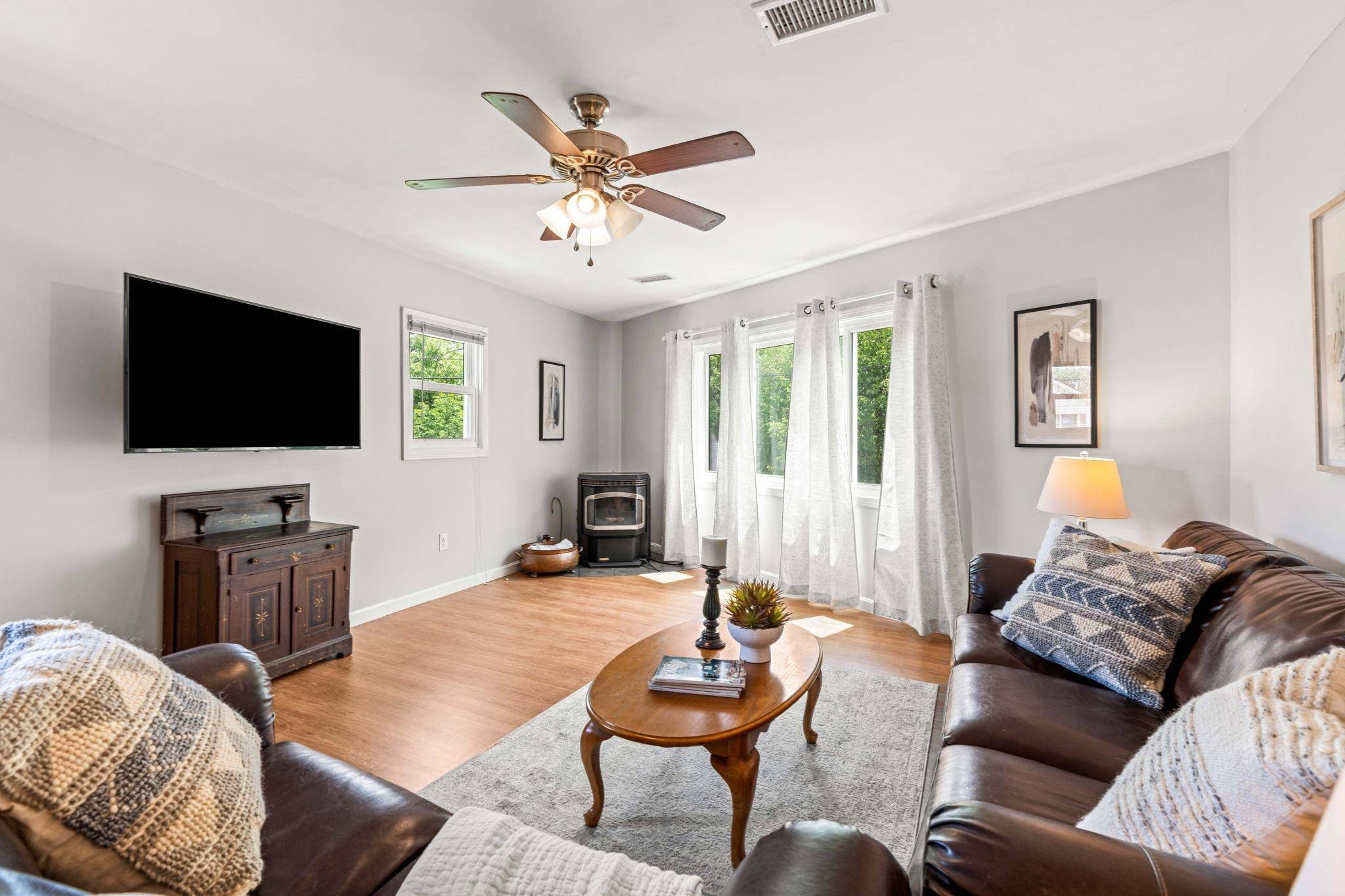 Seabrook, NH 03874,19 Fowlers CT