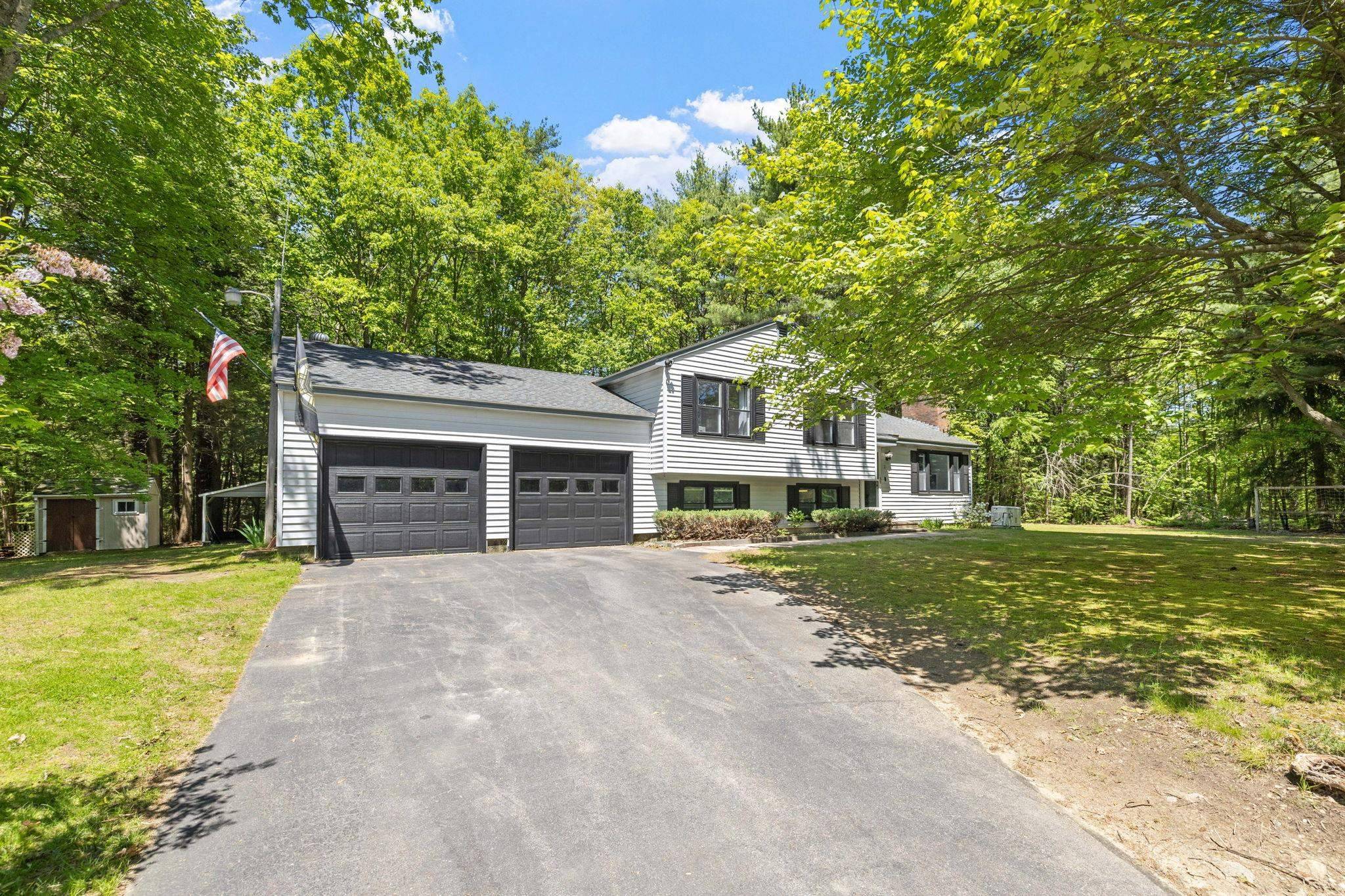 Bow, NH 03304,2 Rosewood DR