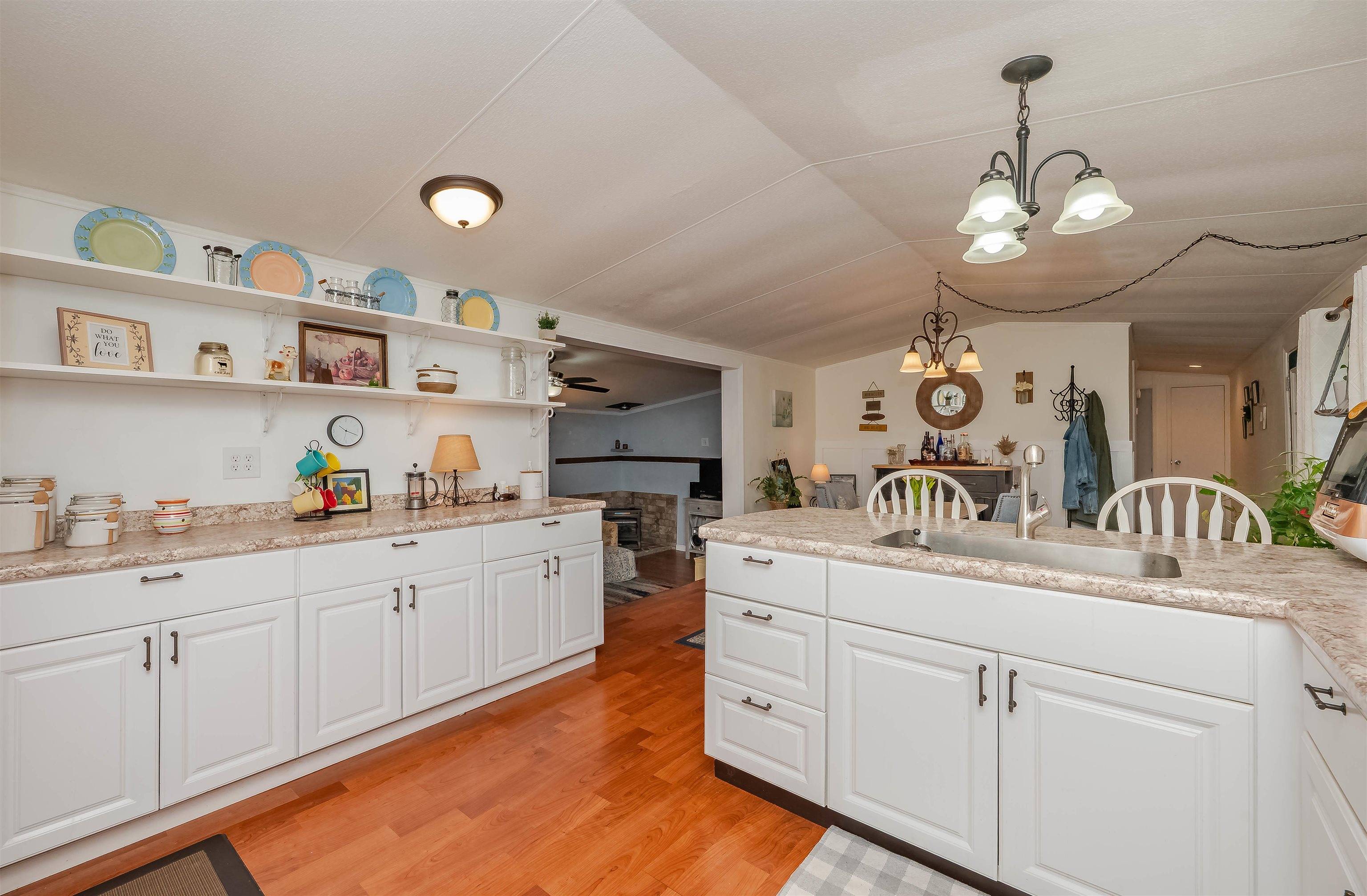 Rochester, NH 03867,321 Chestnut Hill RD