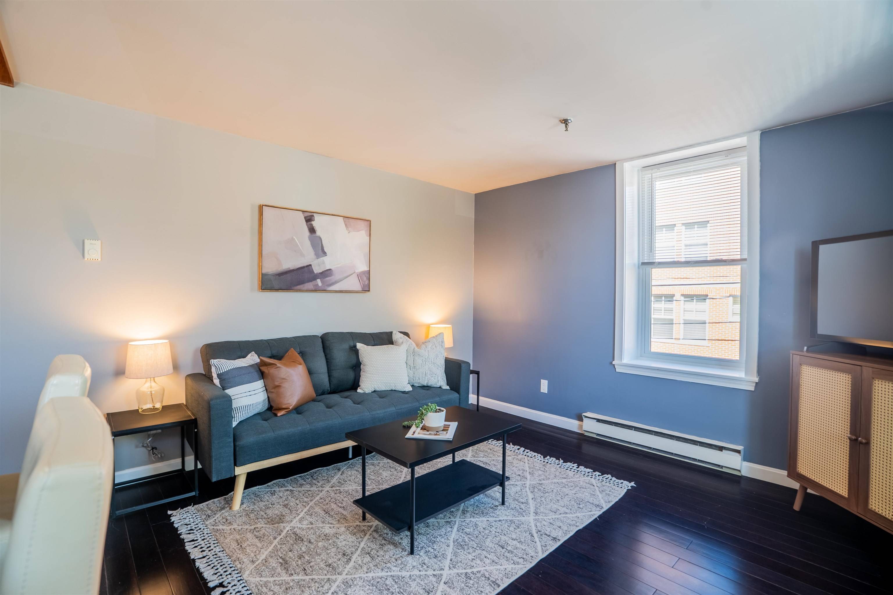 Portsmouth, NH 03801,80 Fleet ST #2-8