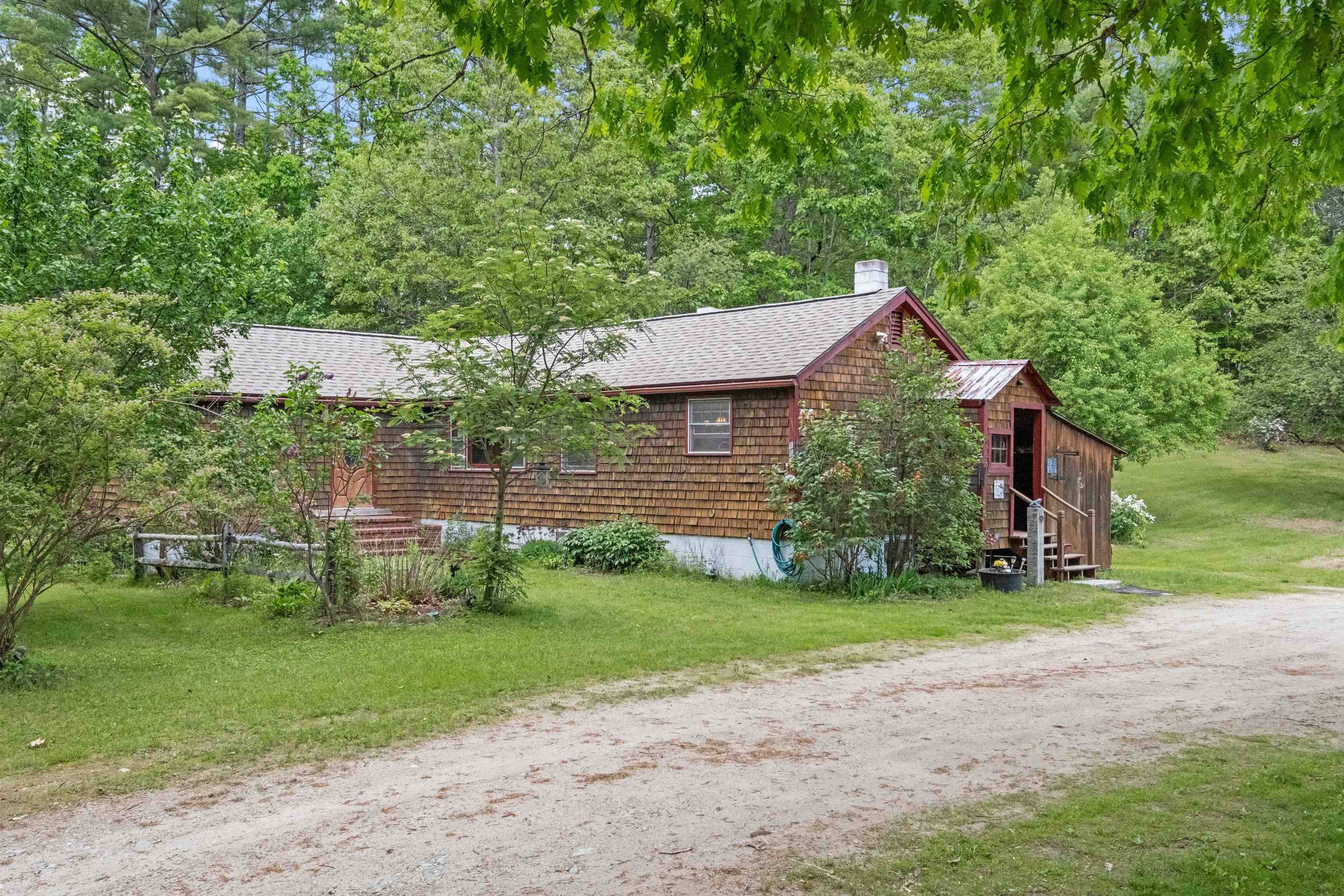 Hopkinton, NH 03229,1542 Clement Hill RD