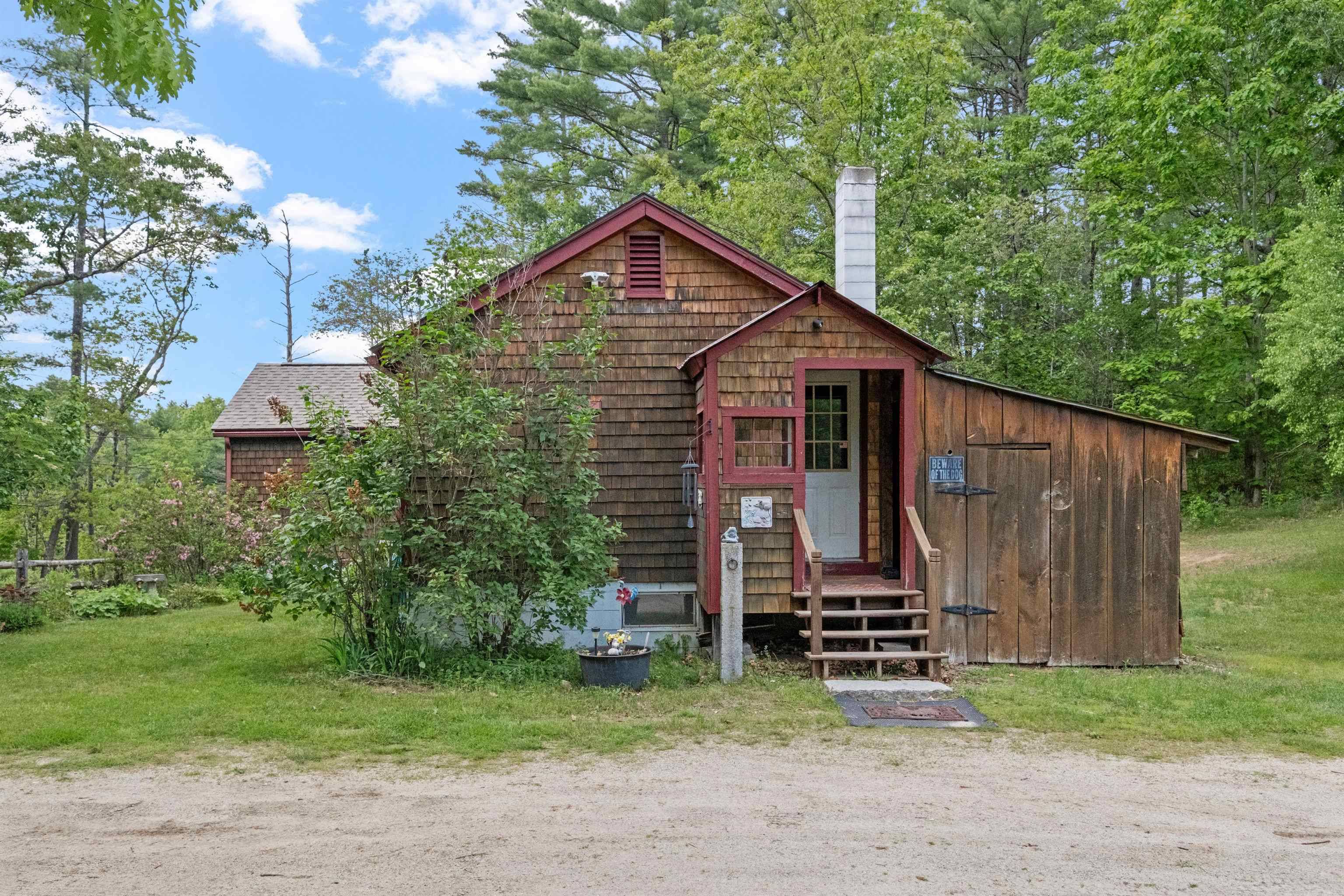 Hopkinton, NH 03229,1542 Clement Hill RD