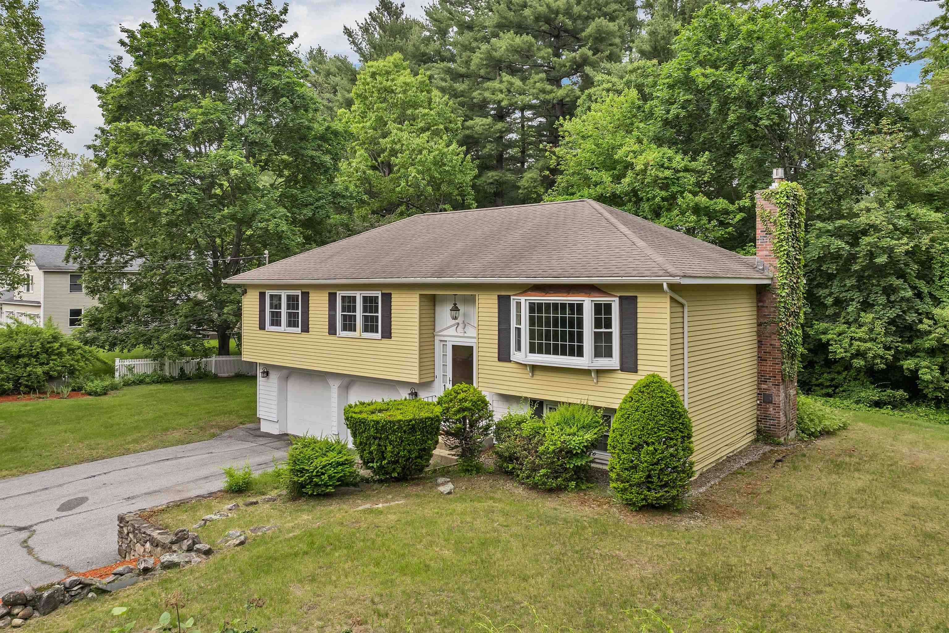 Nashua, NH 03062,1 Pepperell CIR