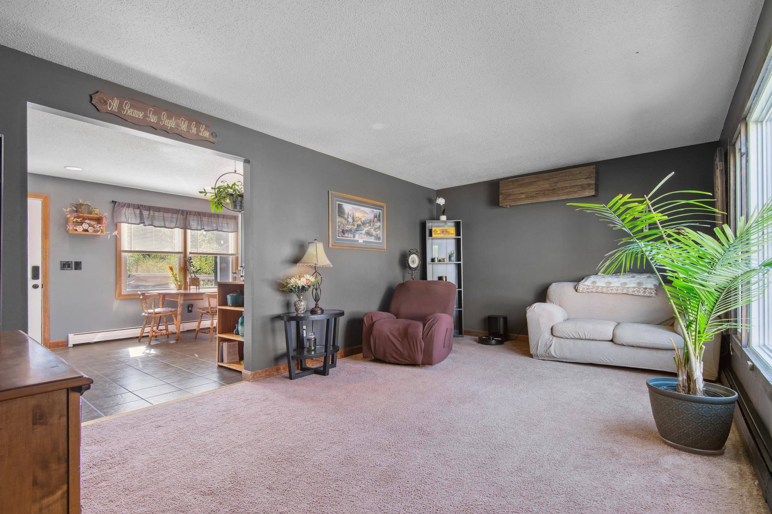 Littleton, NH 03561,25 Willow ST