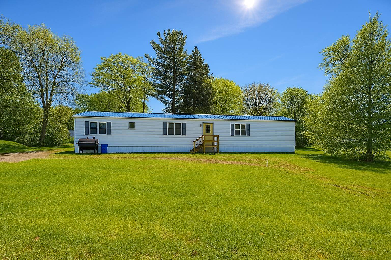 Northumberland, NH 03582,41 Crow Hill ST
