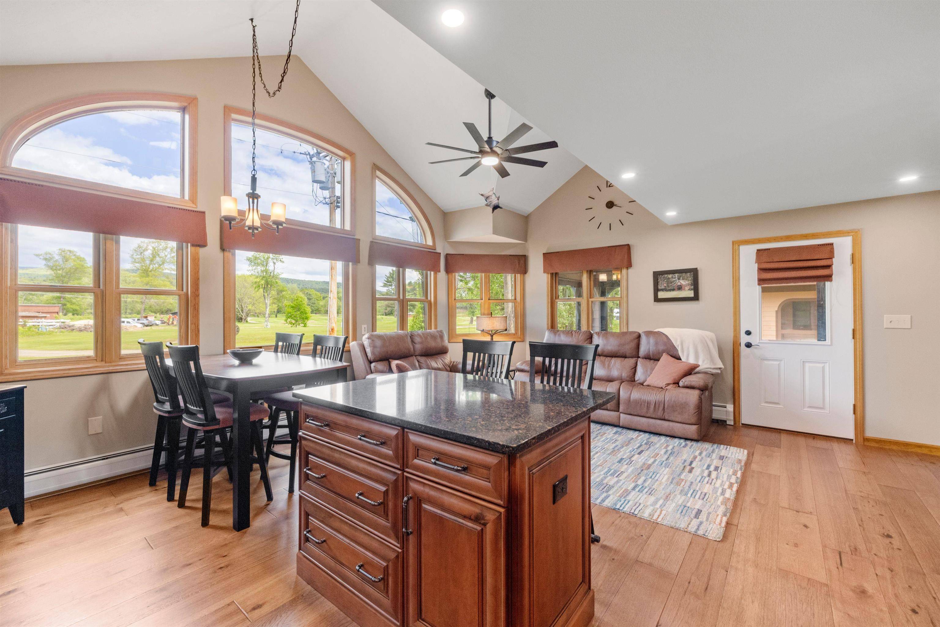 Woodstock, NH 03262,23 Jack O' Lantern DR #18