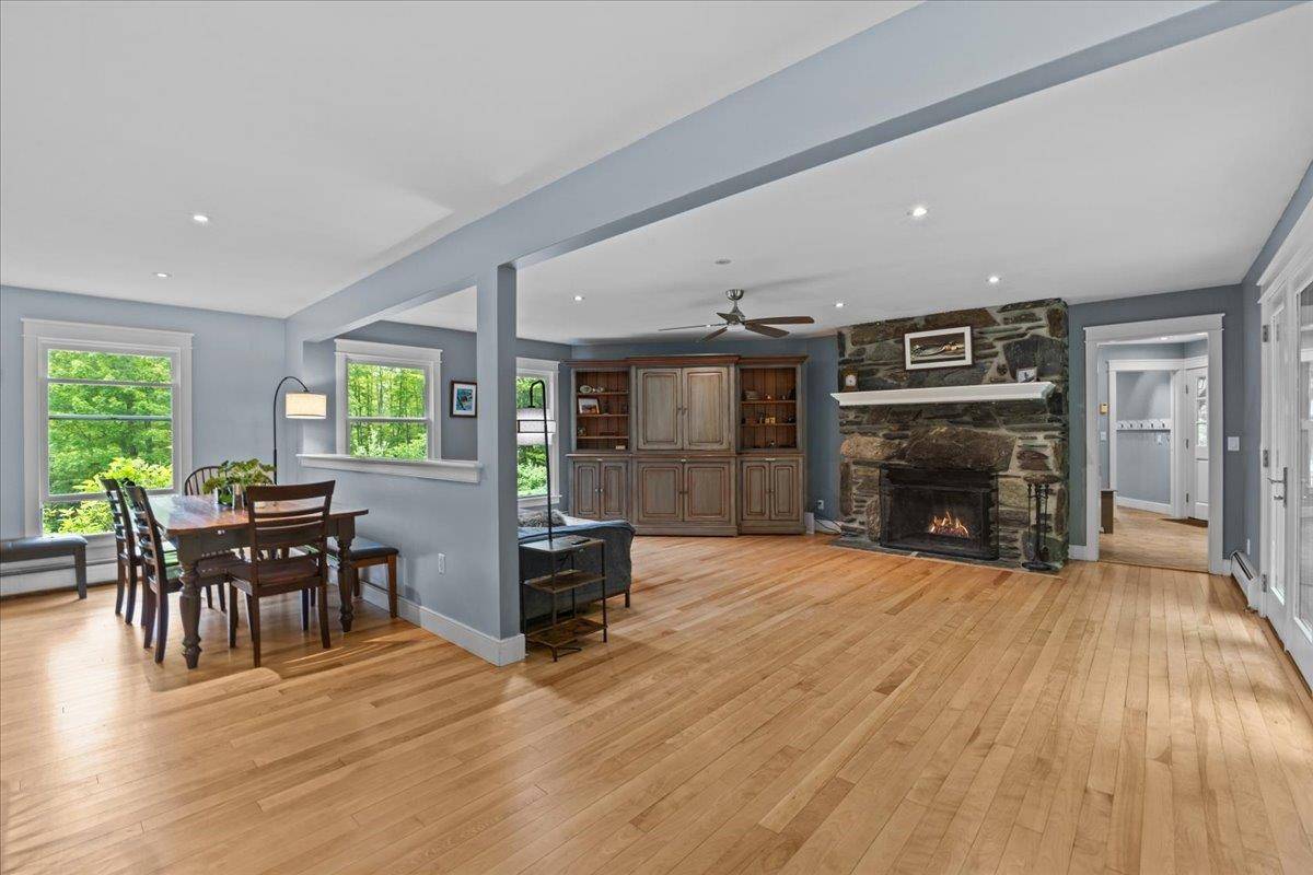 74 Whitney LN Stowe, VT 05672