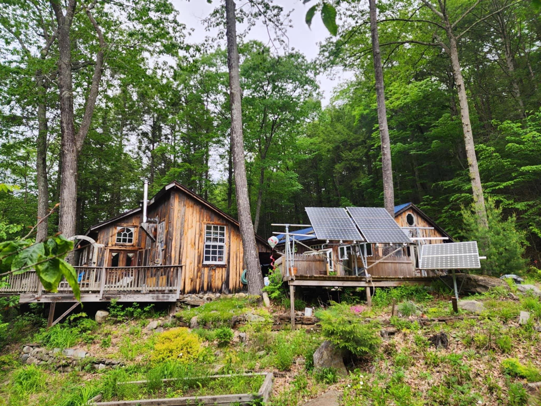 Dummerston, VT 05301,183 Bear Hill RD