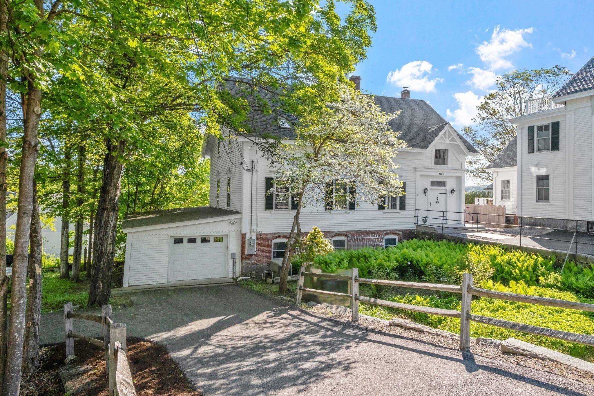 Meredith, NH 03253,11 Highland ST