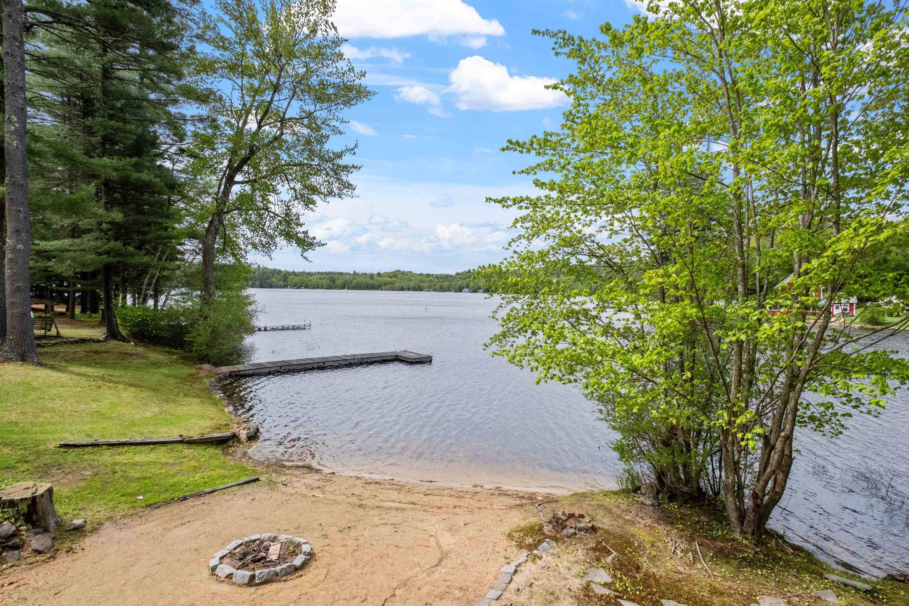 Barnstead, NH 03225,21 Pine Hill DR