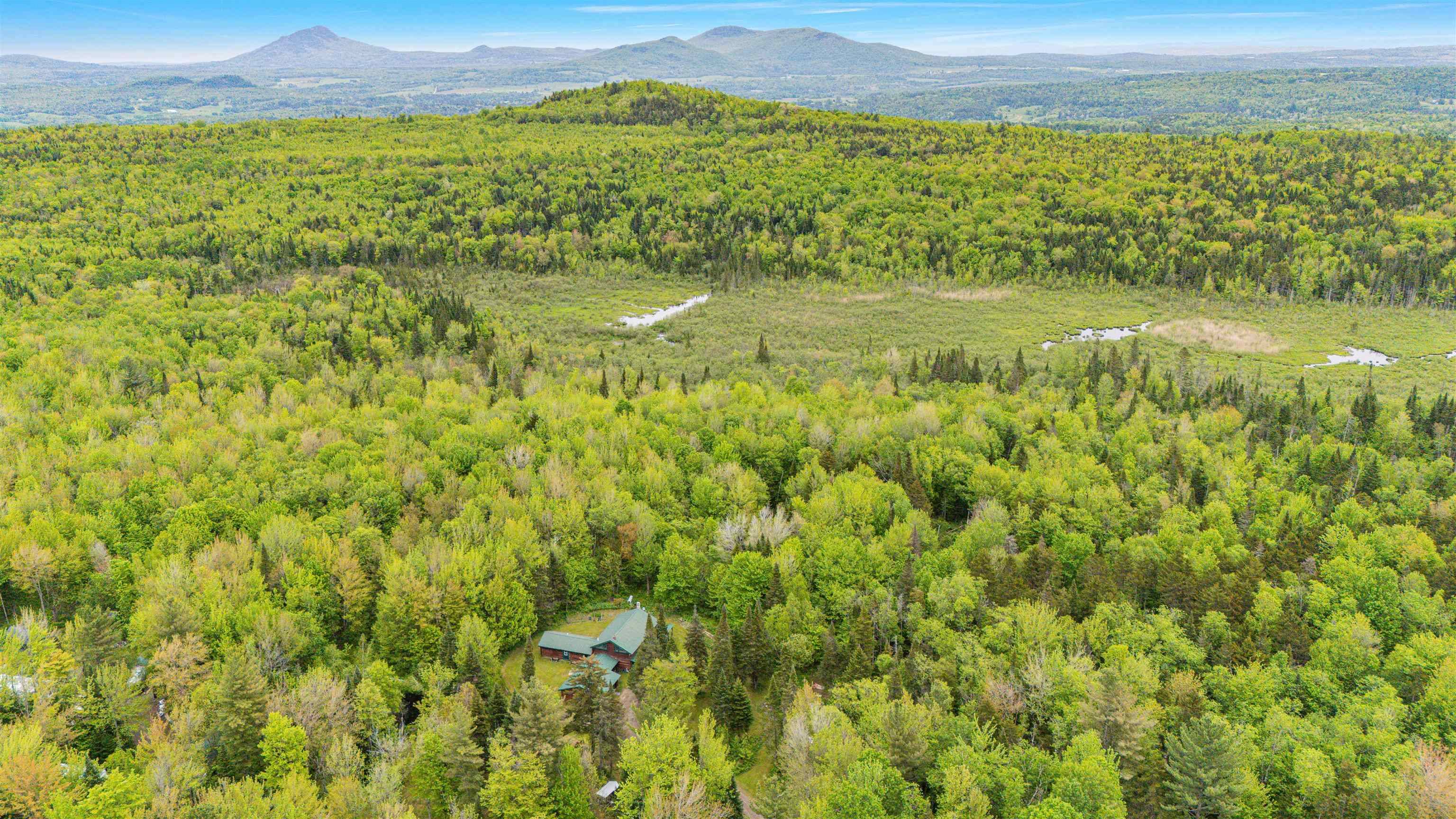 Jay, VT 05859,984 Mayhew RD