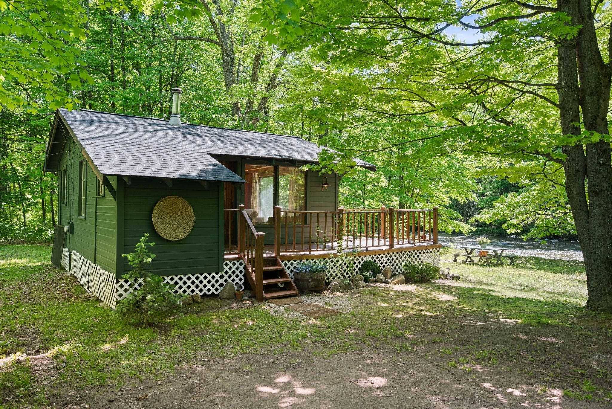 Bristol, VT 05443,114 Lower Notch RD