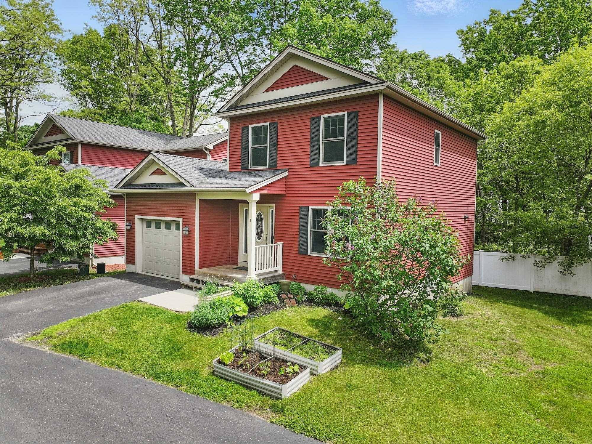Essex Junction, VT 05452,5 Sienna LN