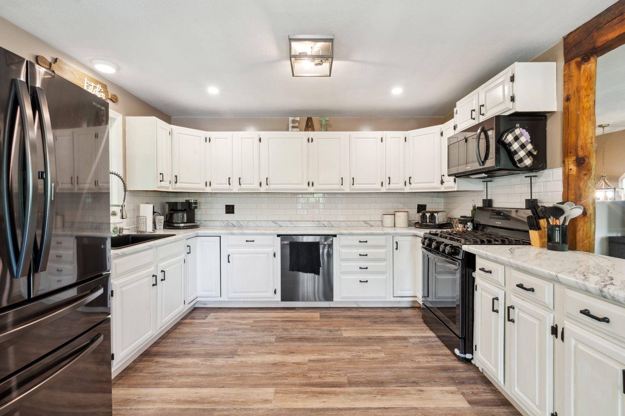 54 Barton Whitney RD Newport, NH 03773